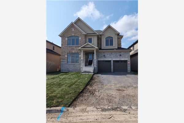 11 Wamsley Cres, Clarington