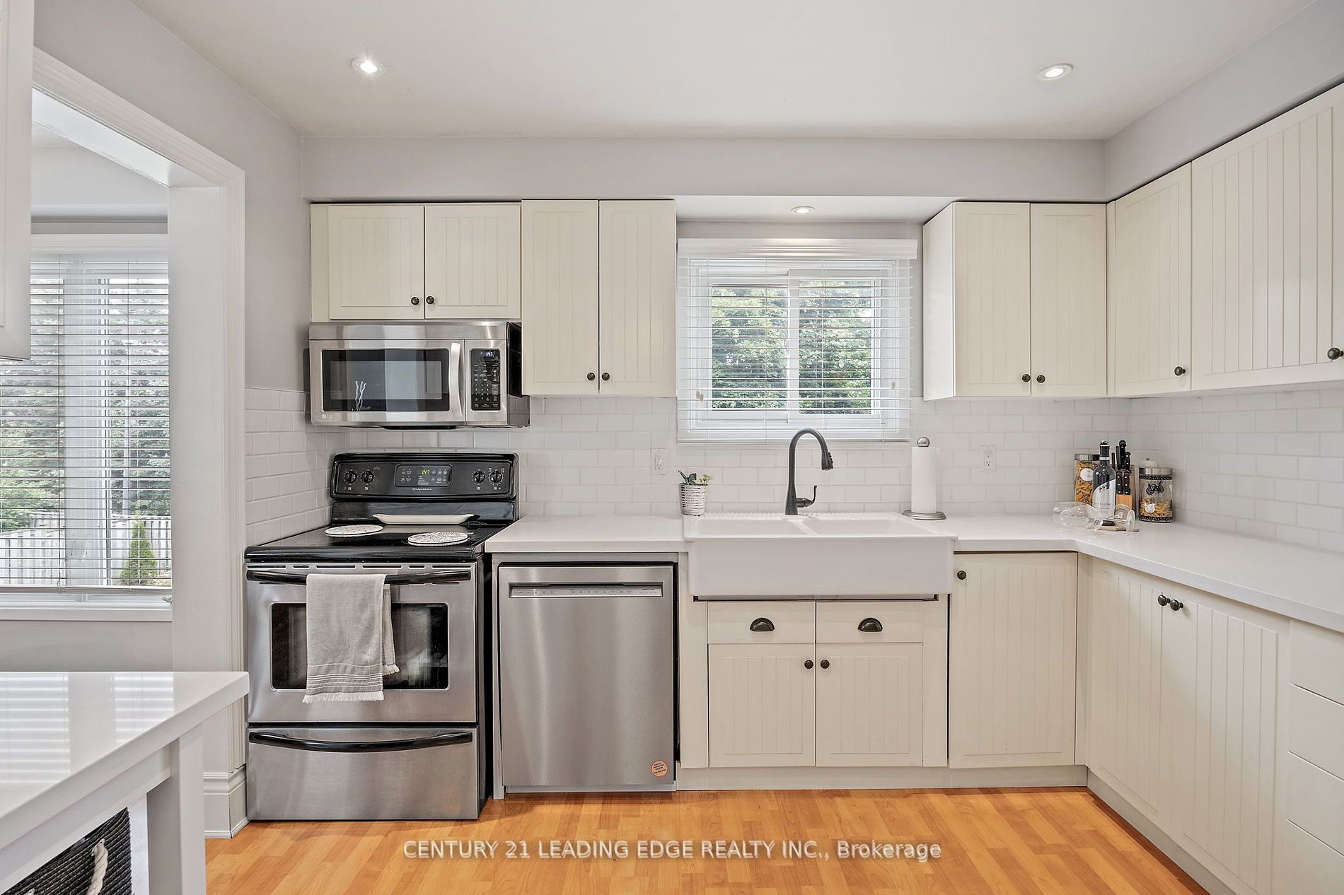 28 Humphrey Dr