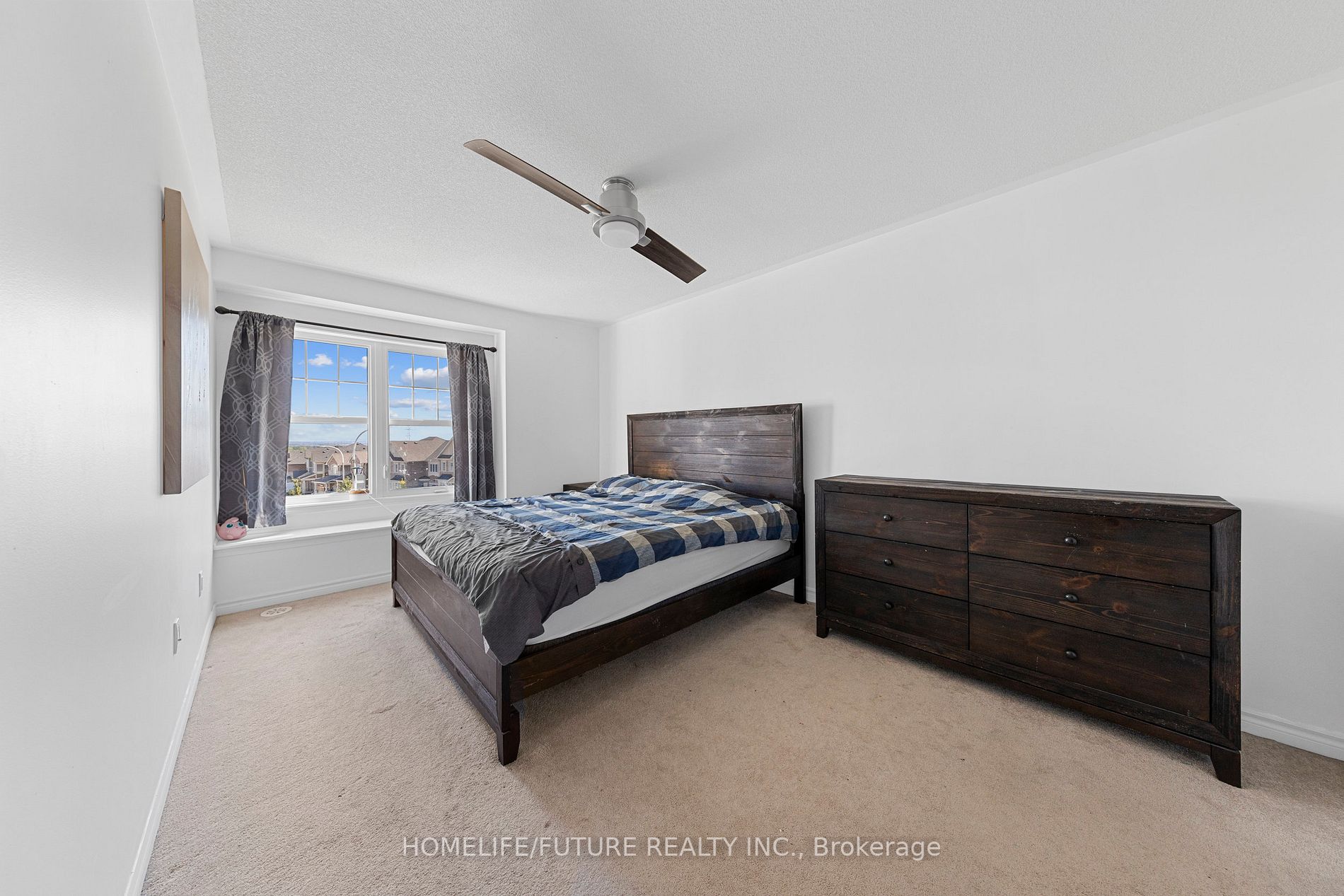 2513 Fall Harvest Cres