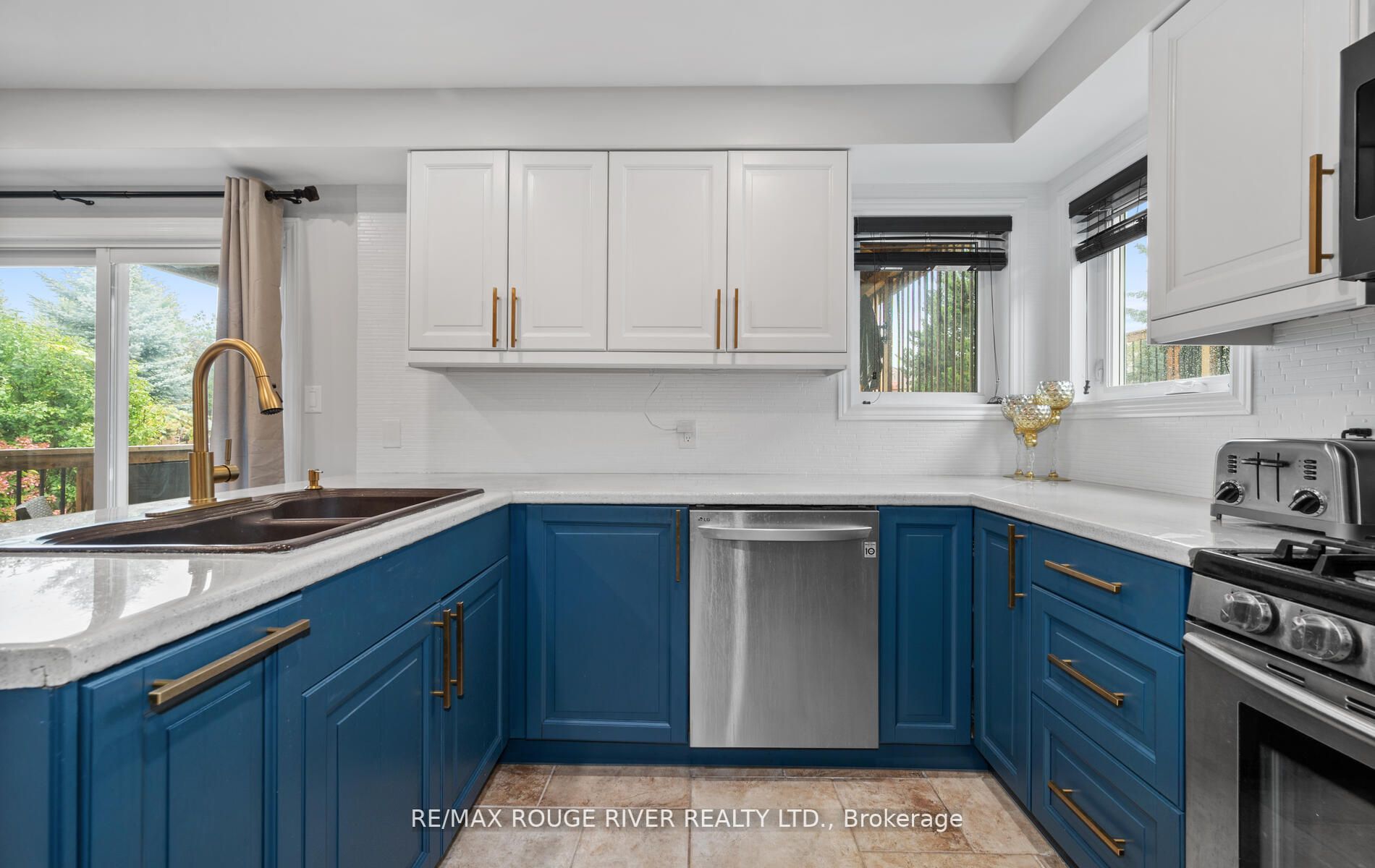 441 Sunview Lane