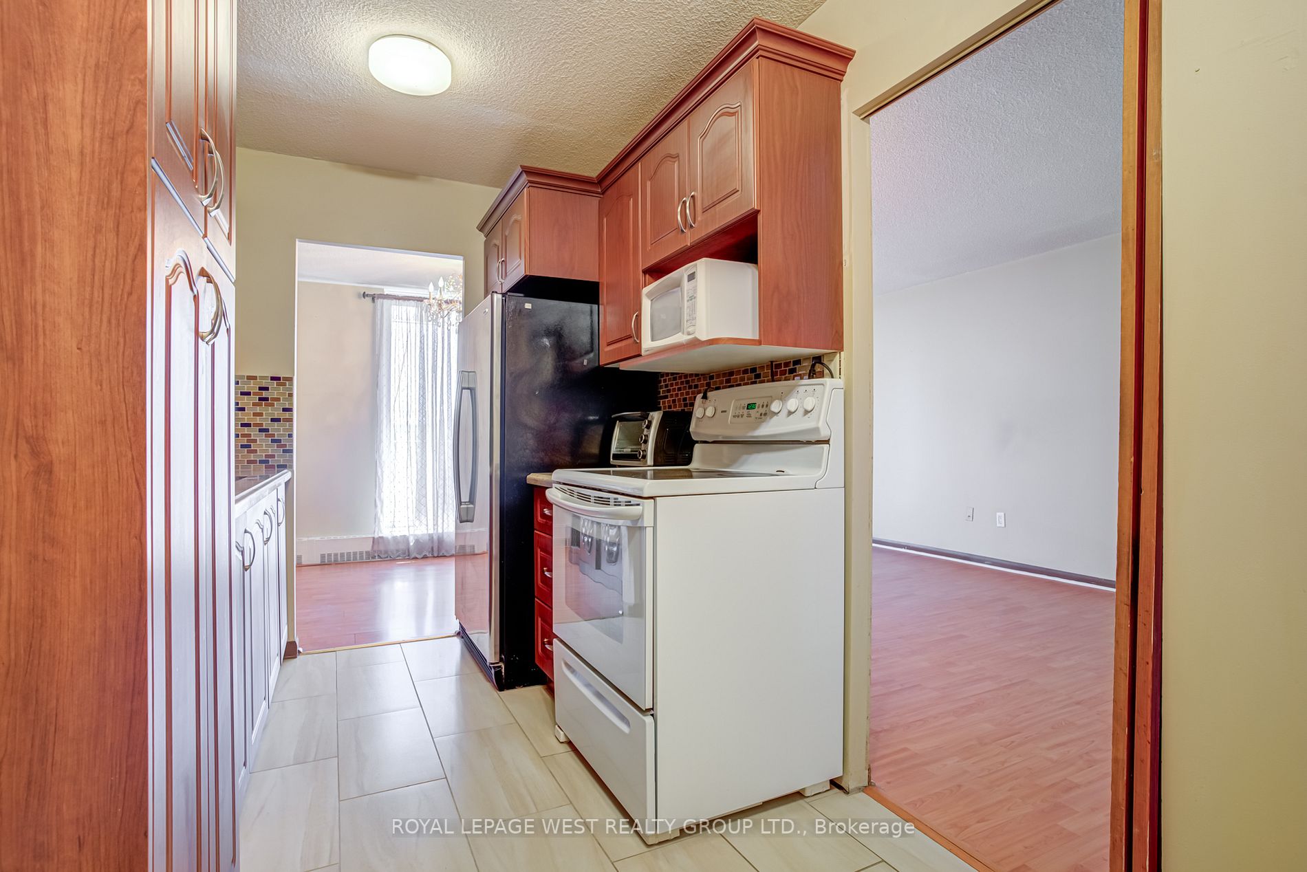 1250 Bridletowne Circ S, #211