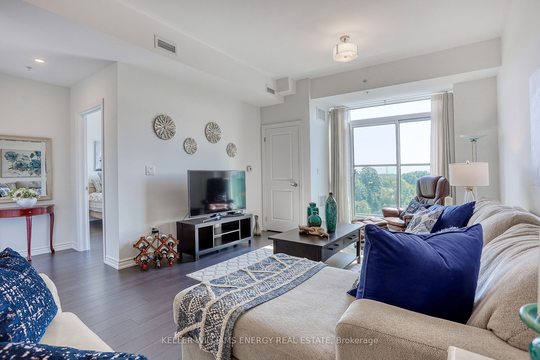109 King Ave E, #608