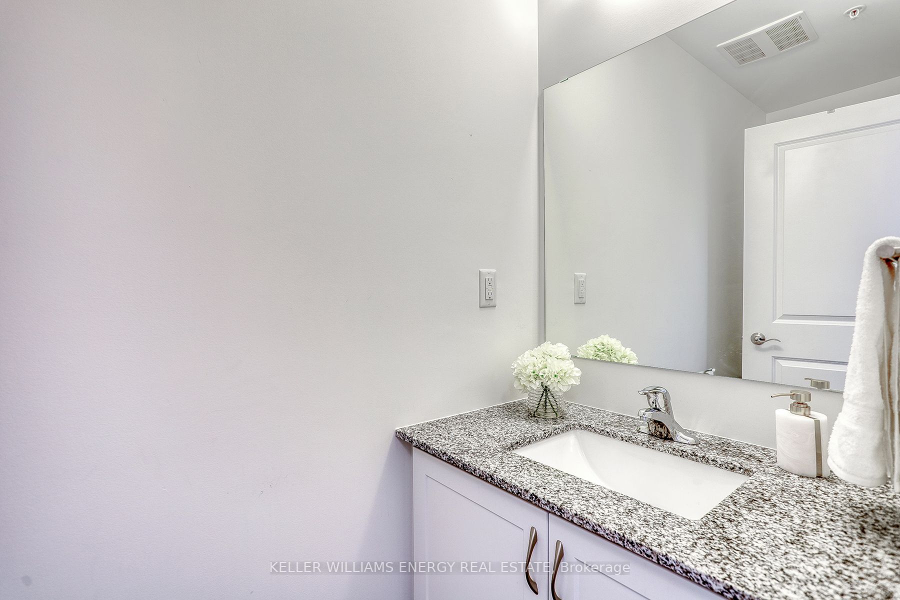 109 King Ave E, #608