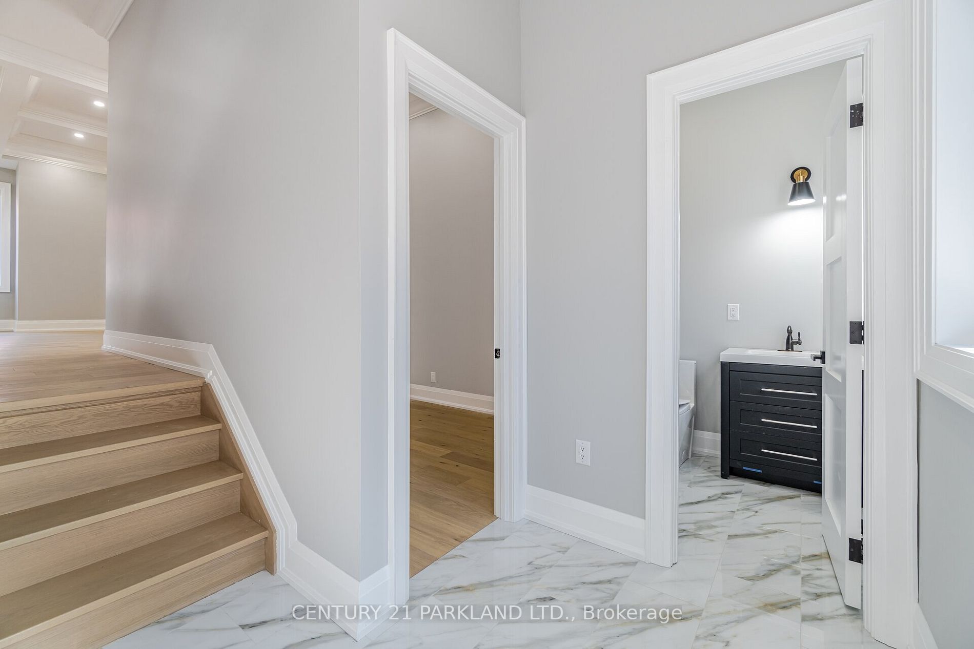 21 Falaise Rd
