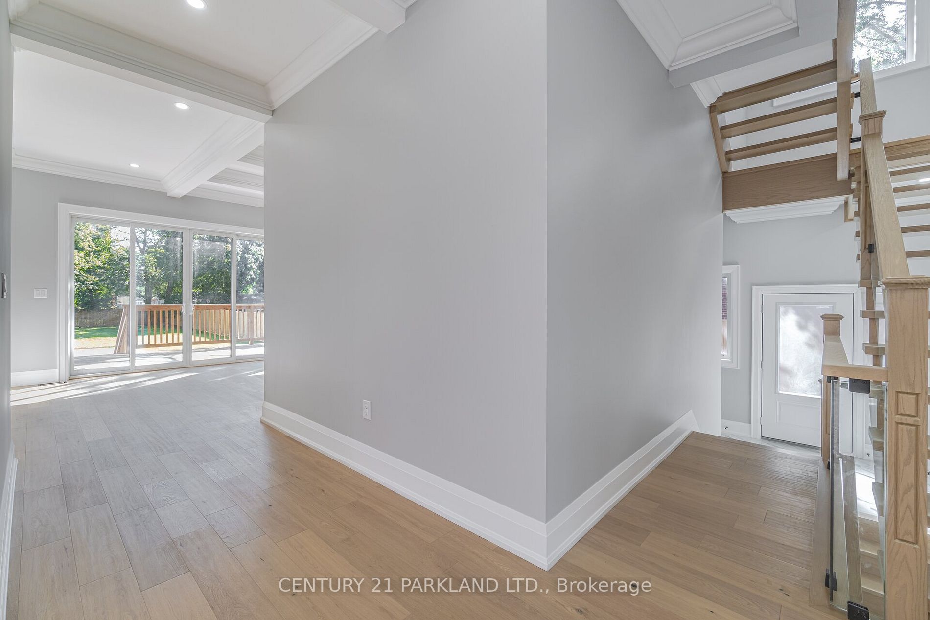 21 Falaise Rd