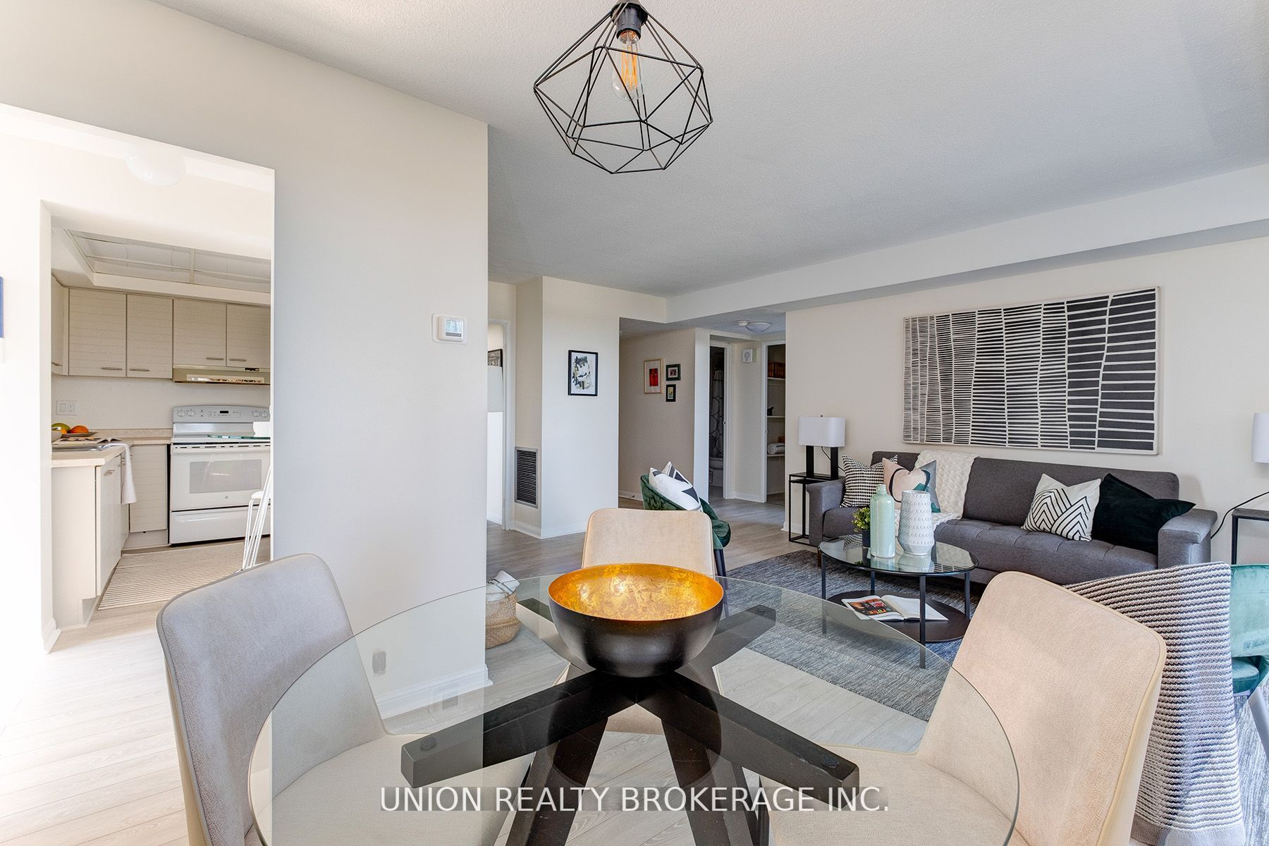 757 Victoria Park Avenue, #1008