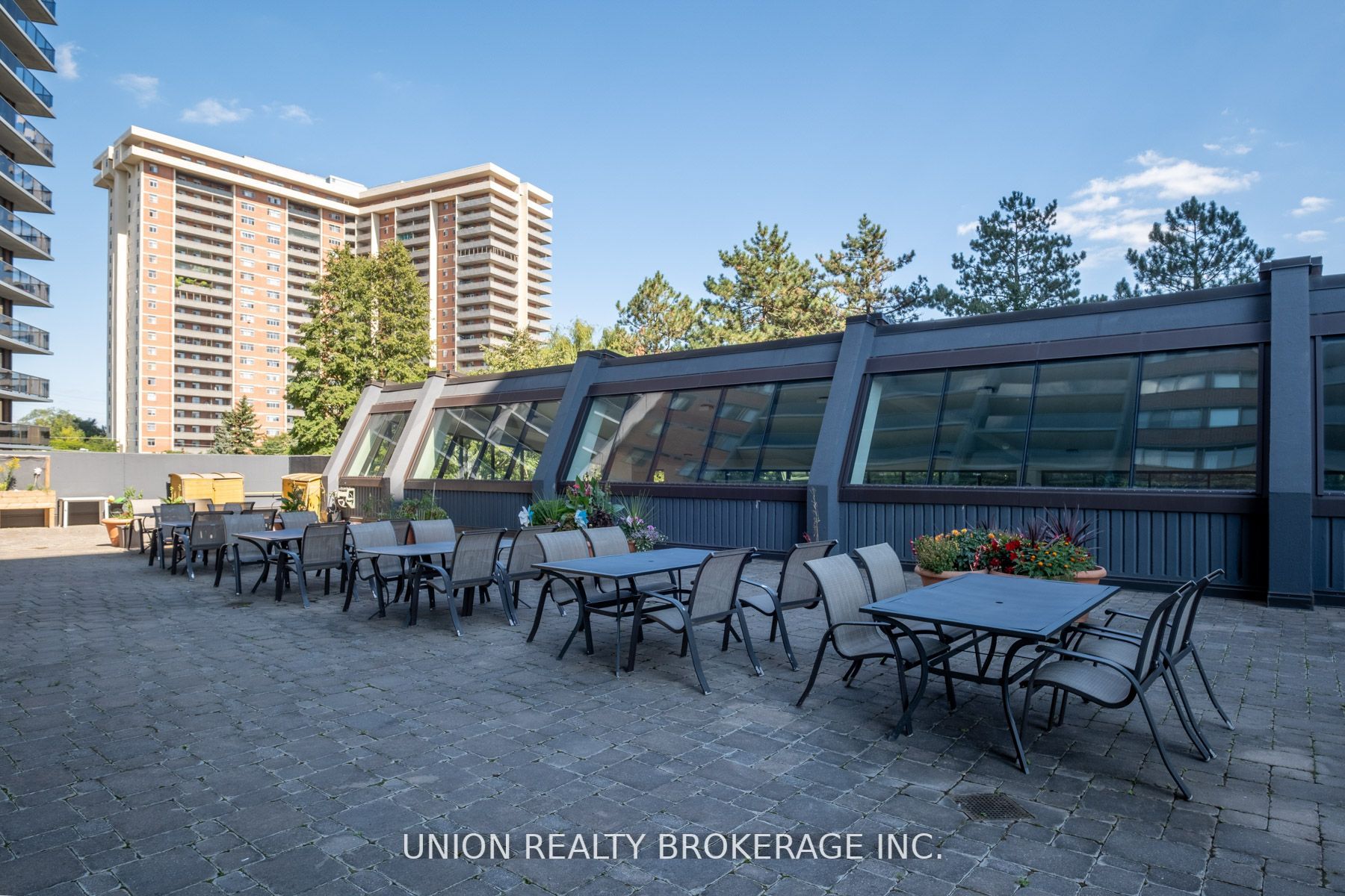 757 Victoria Park Avenue, #1008