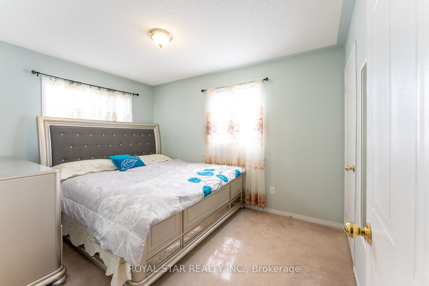 115 Wilkins Cres
