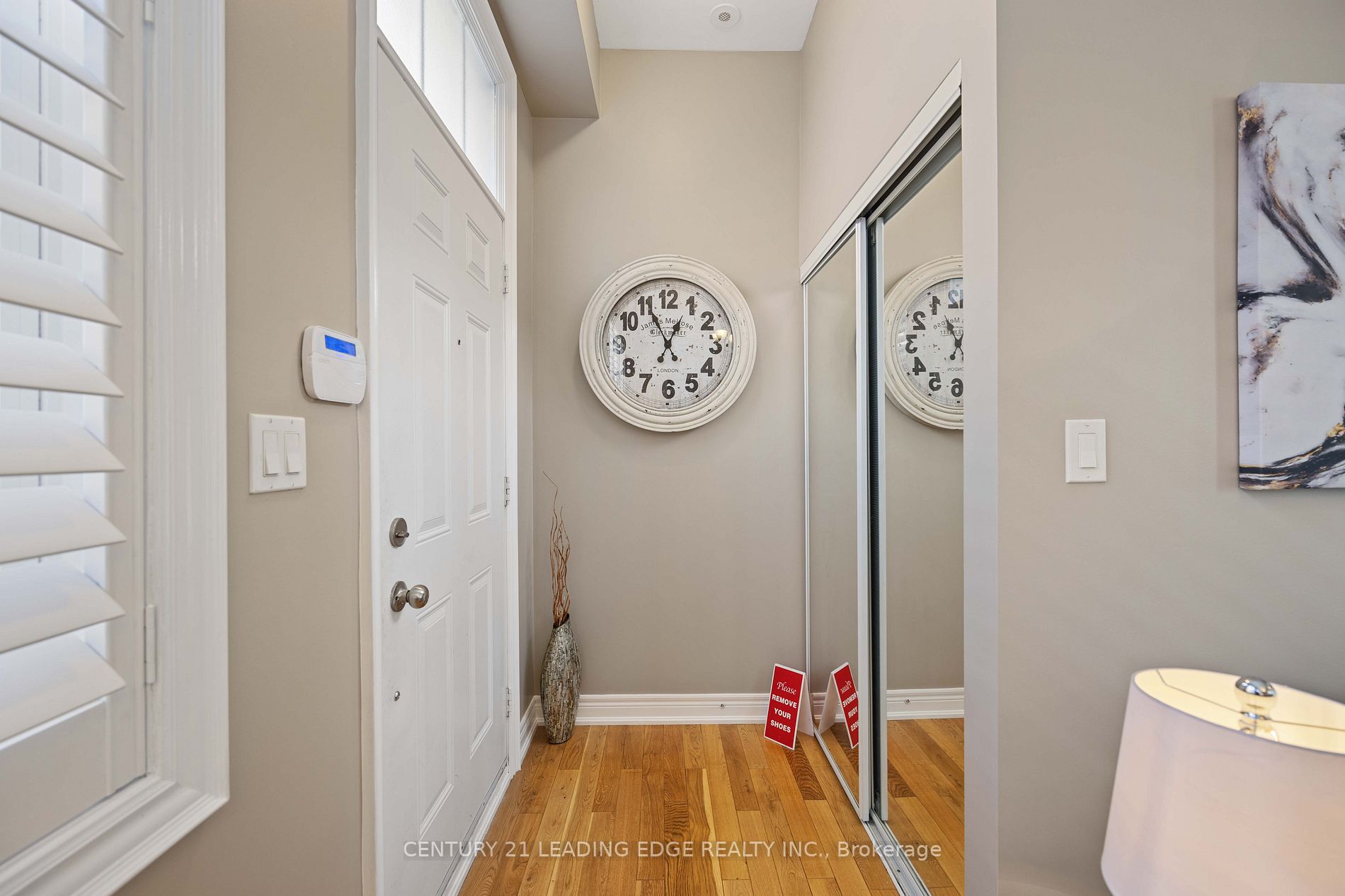 1 FAIRHEAD Mews
