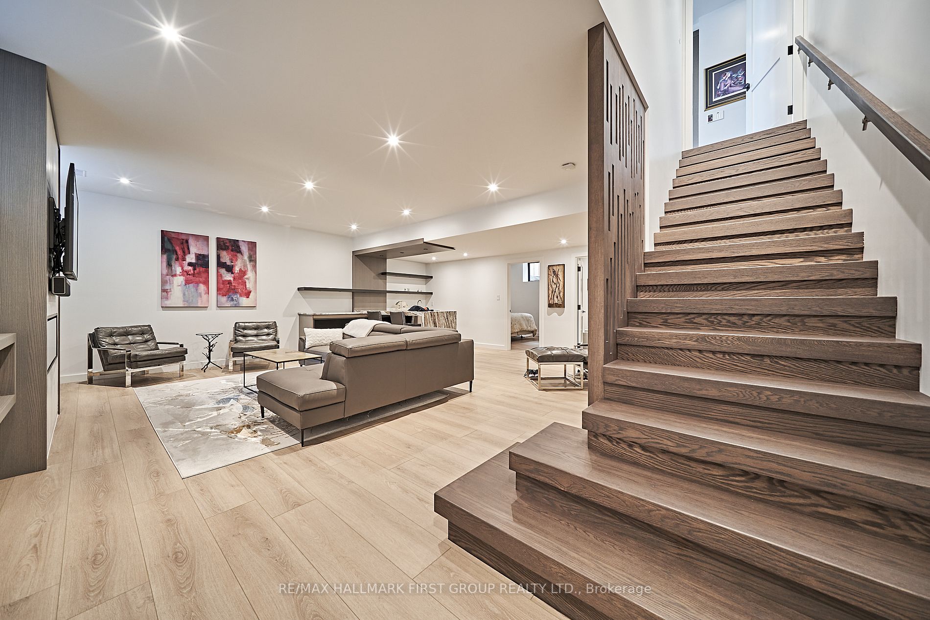 516 Poplar Ave