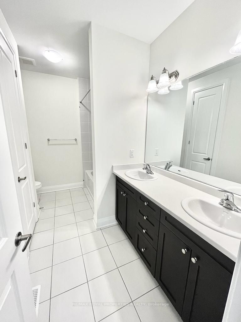 3246 Chimney Swift Cres