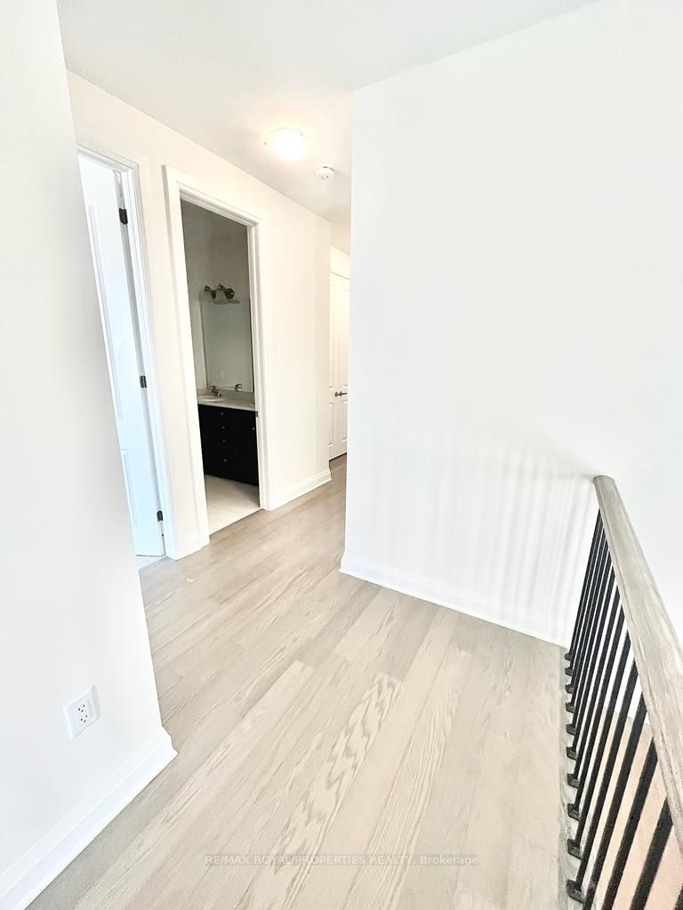 3246 Chimney Swift Cres