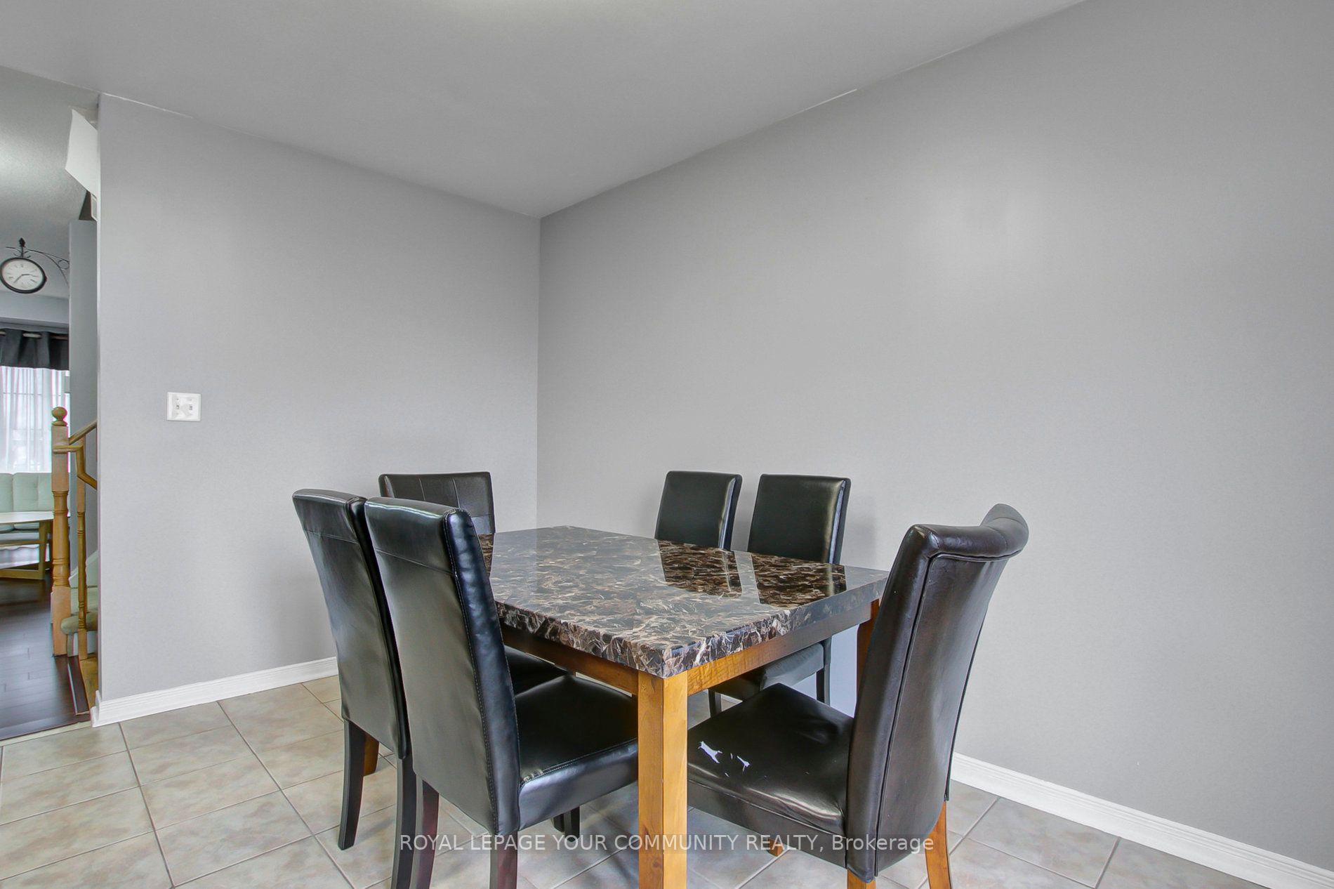 162 Bayly Street W