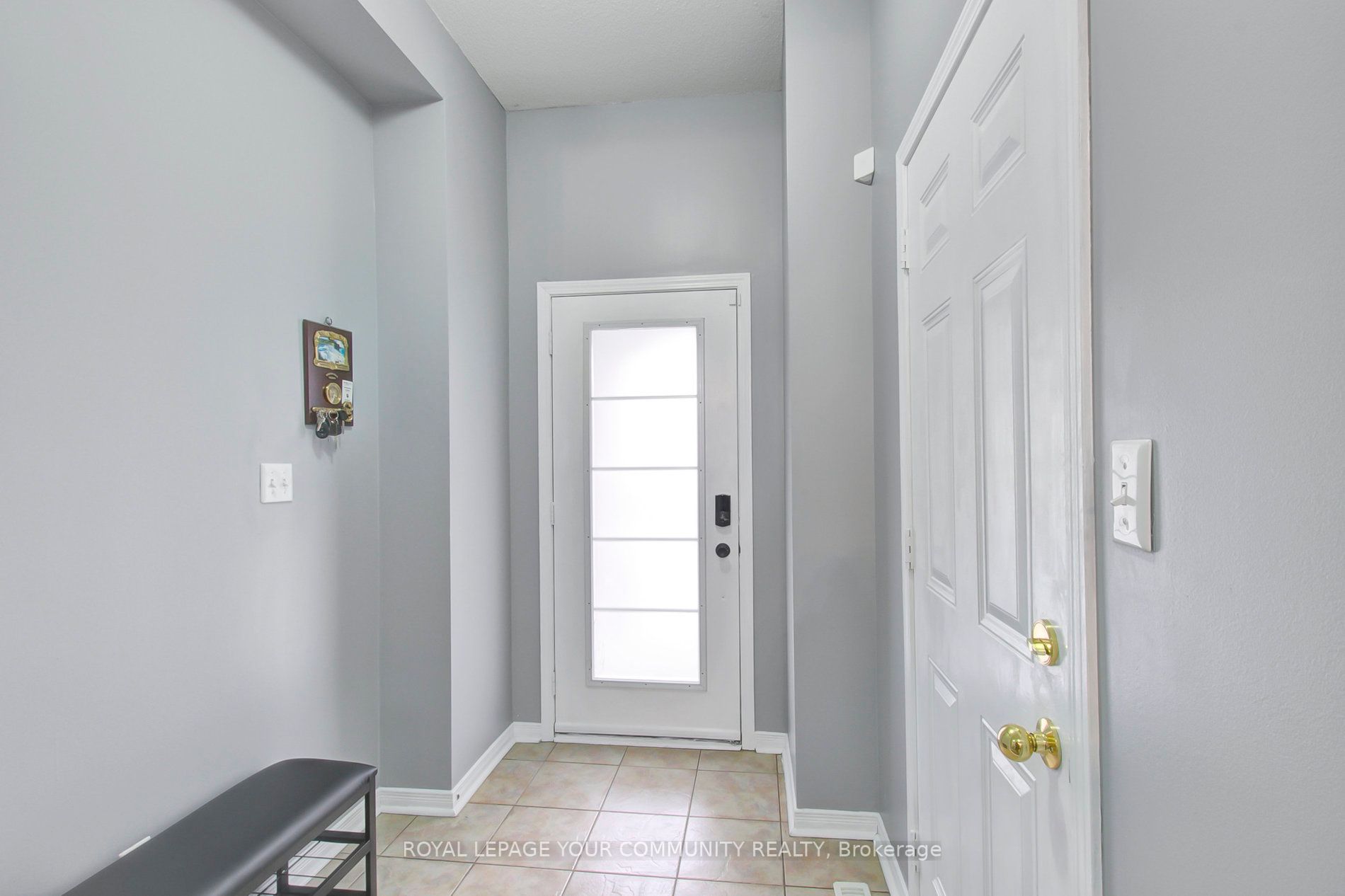 162 Bayly Street W