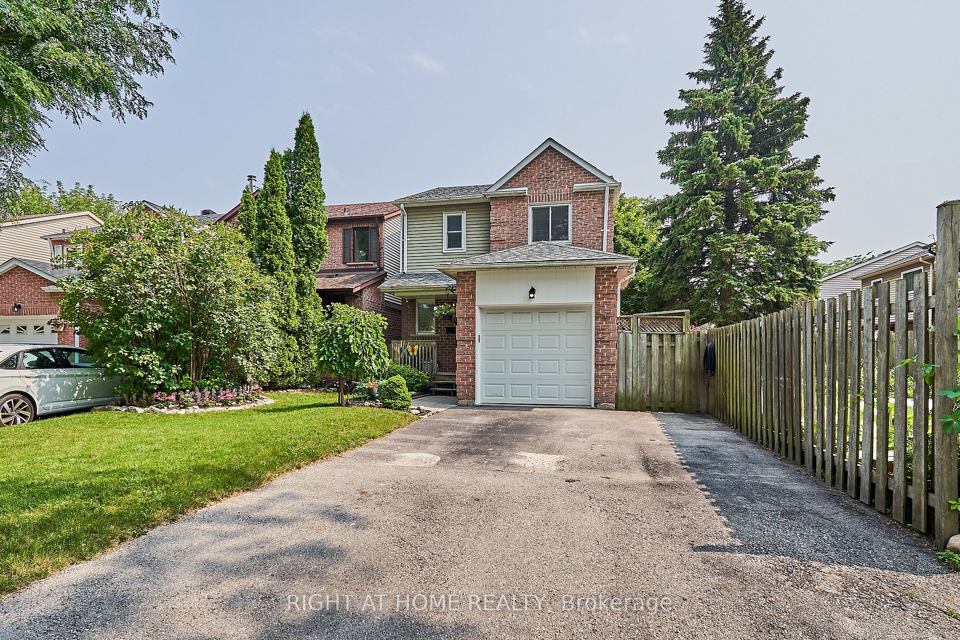 19 Greenfield Crescent