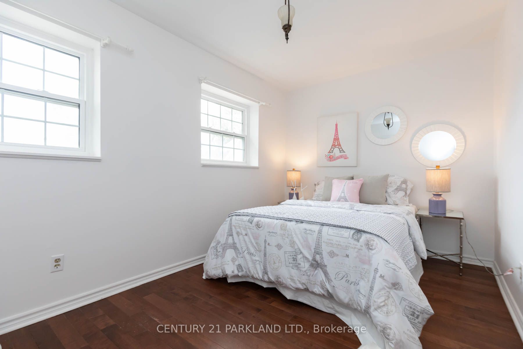 315 Rhodes Ave