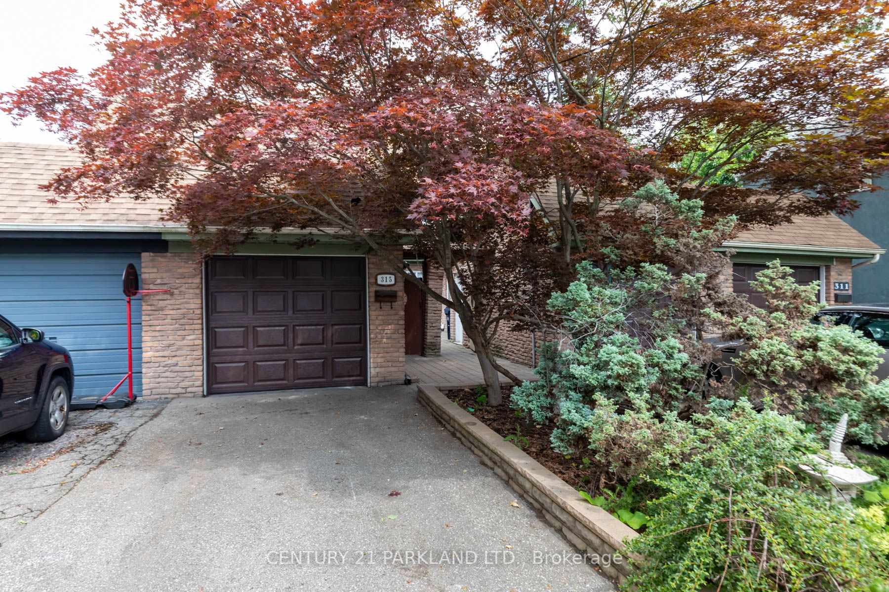 315 Rhodes Ave