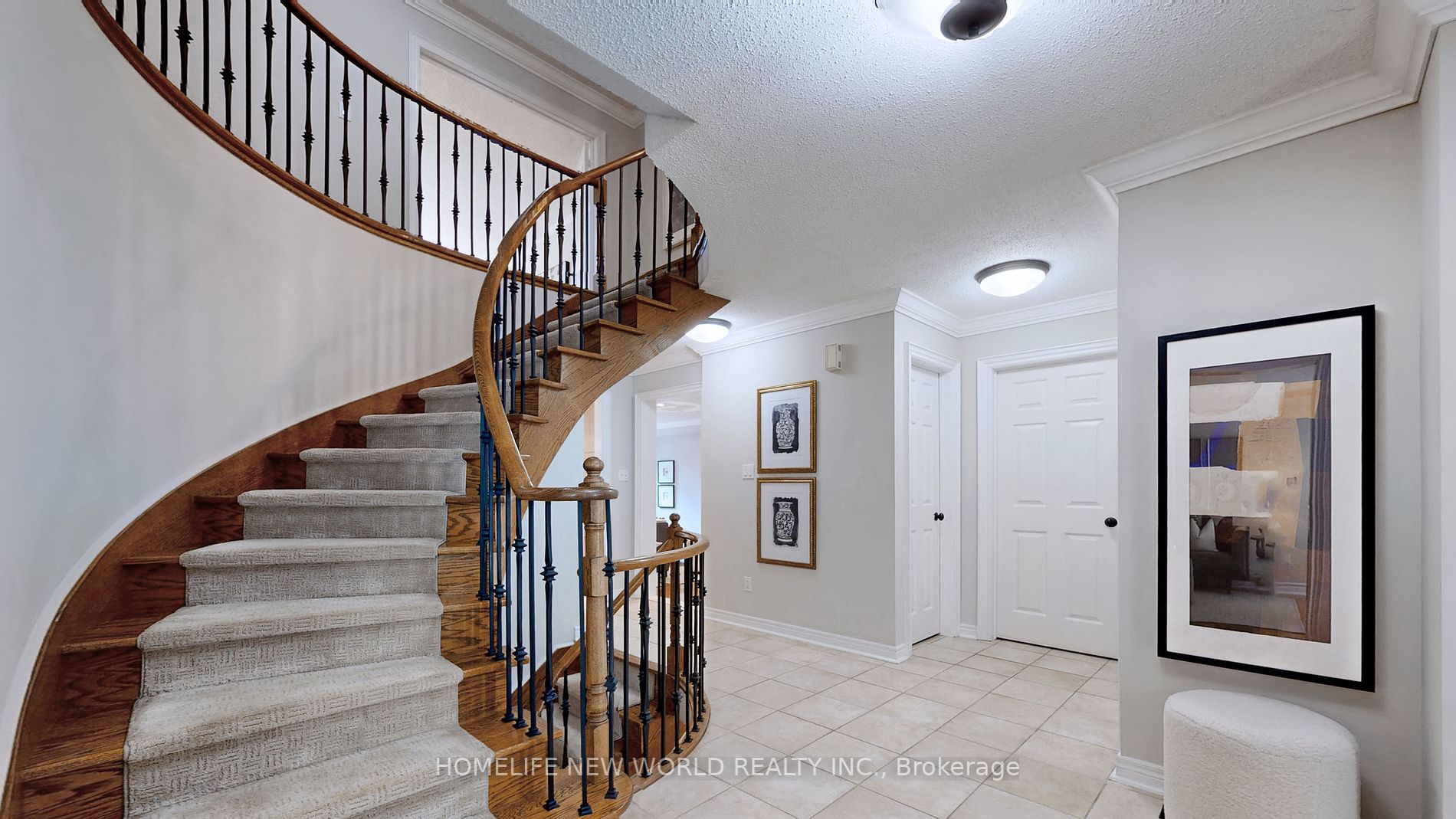 883 Darwin Dr