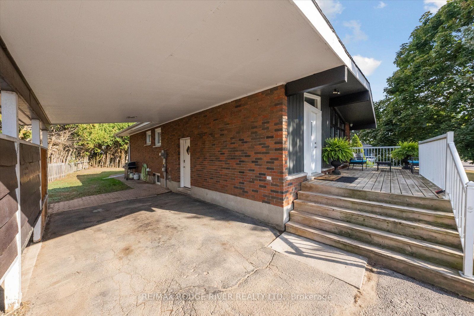 59 Church Street S