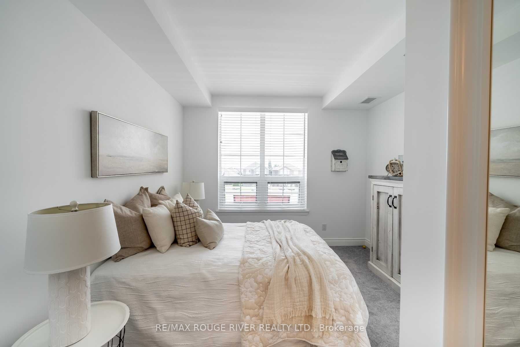 21 Brookhouse Dr, #209