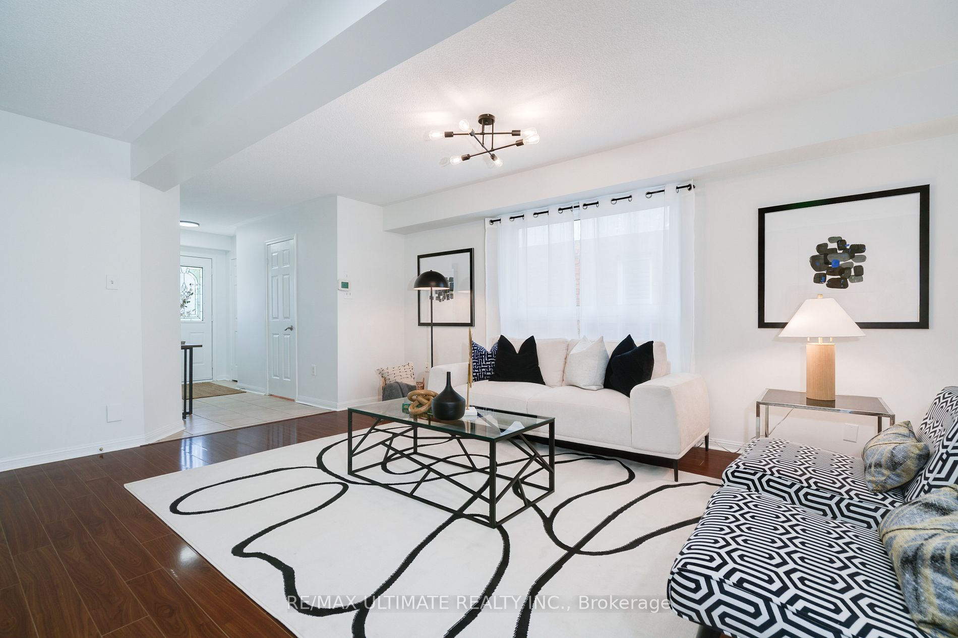 53 Juneau Cres