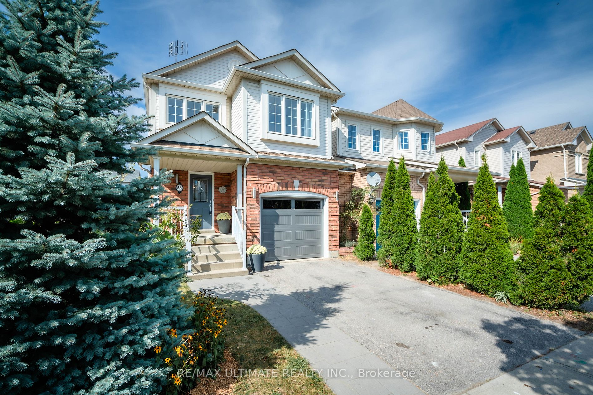 53 Juneau Cres