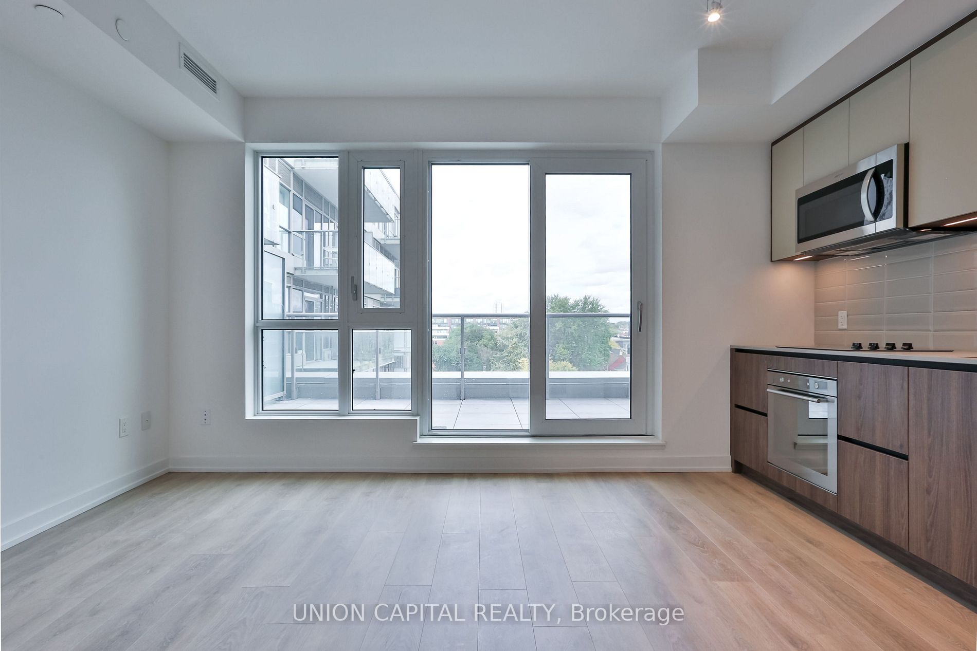 150 Logan Avenue, #616