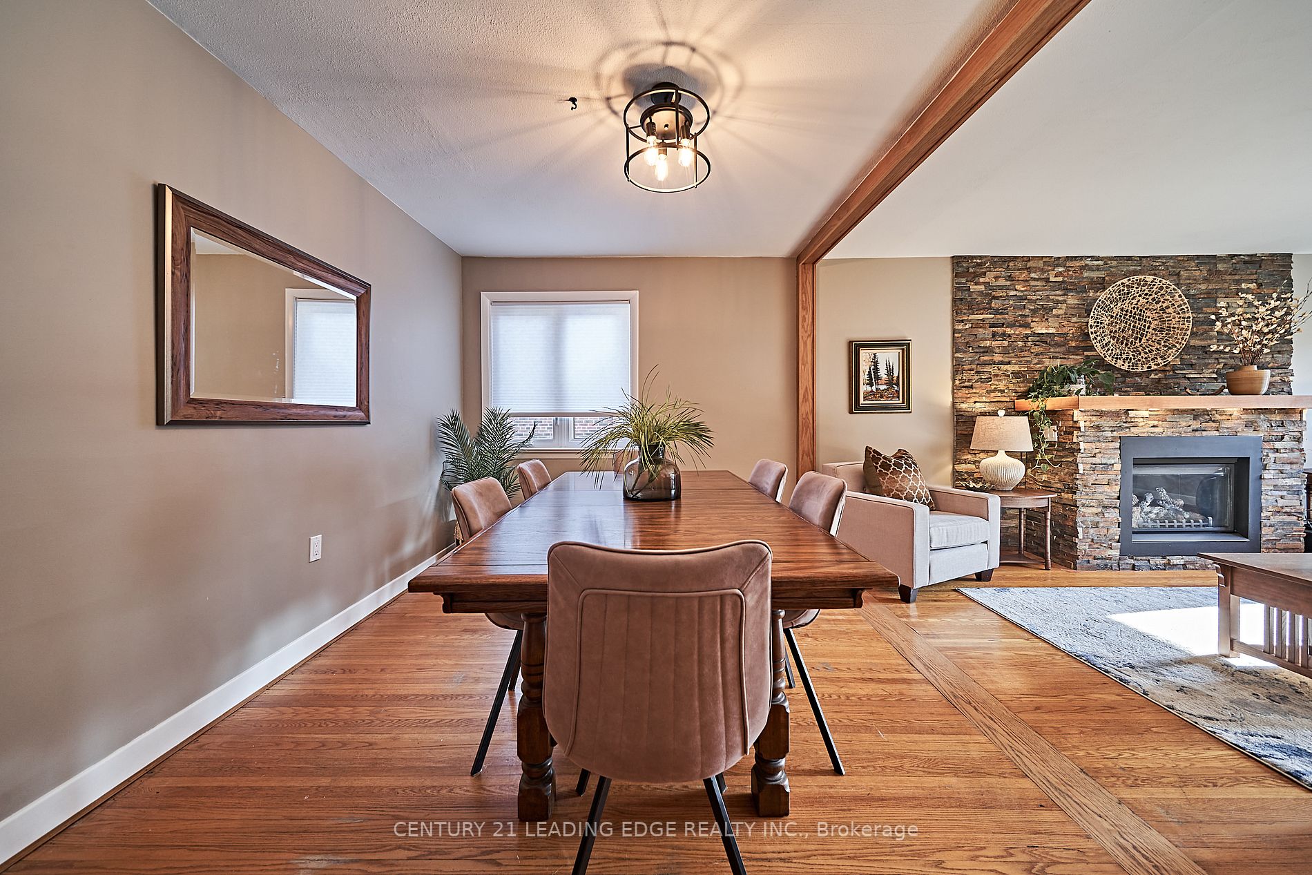 17 Scarborough Heights Boulevard