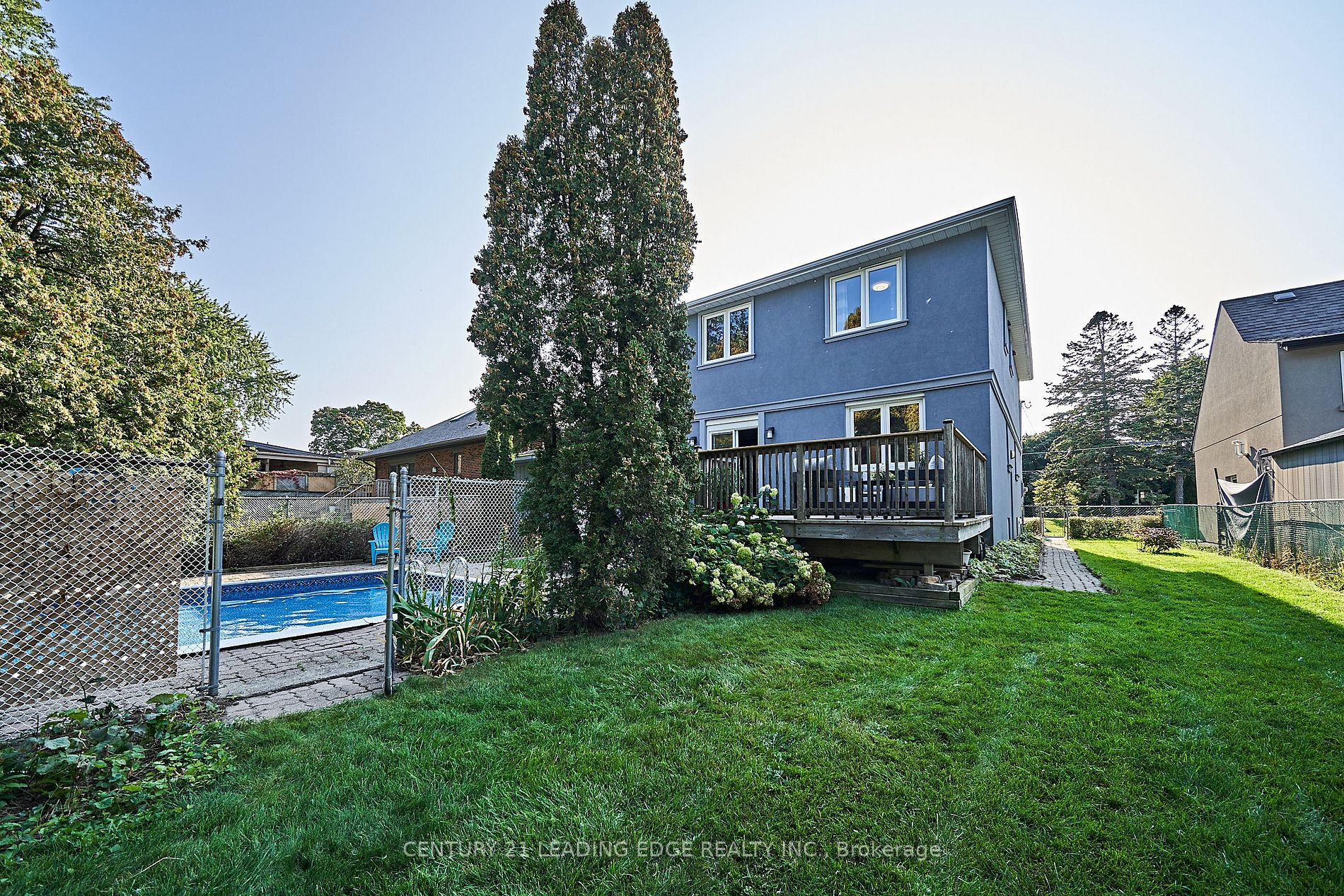 17 Scarborough Heights Boulevard
