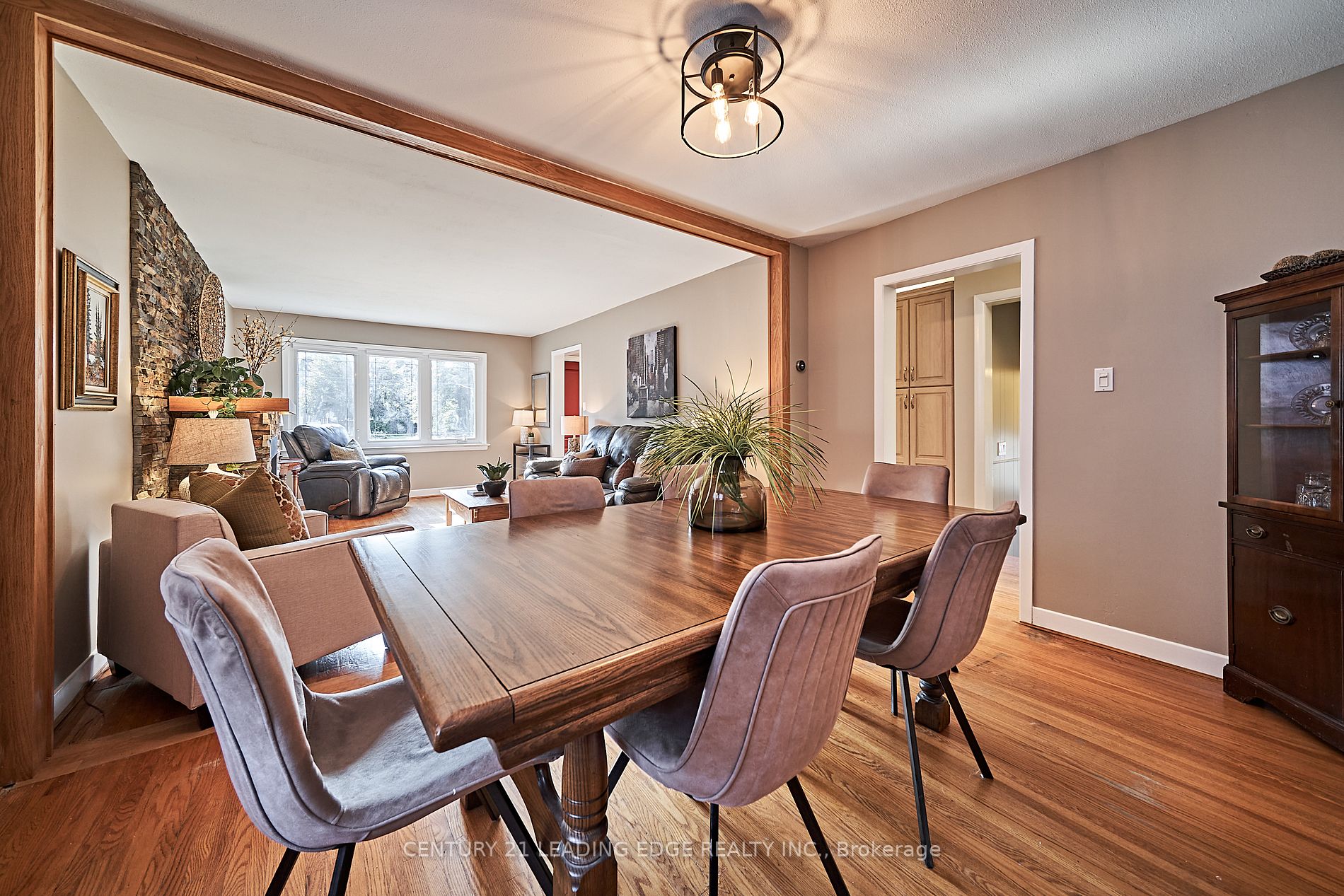 17 Scarborough Heights Boulevard