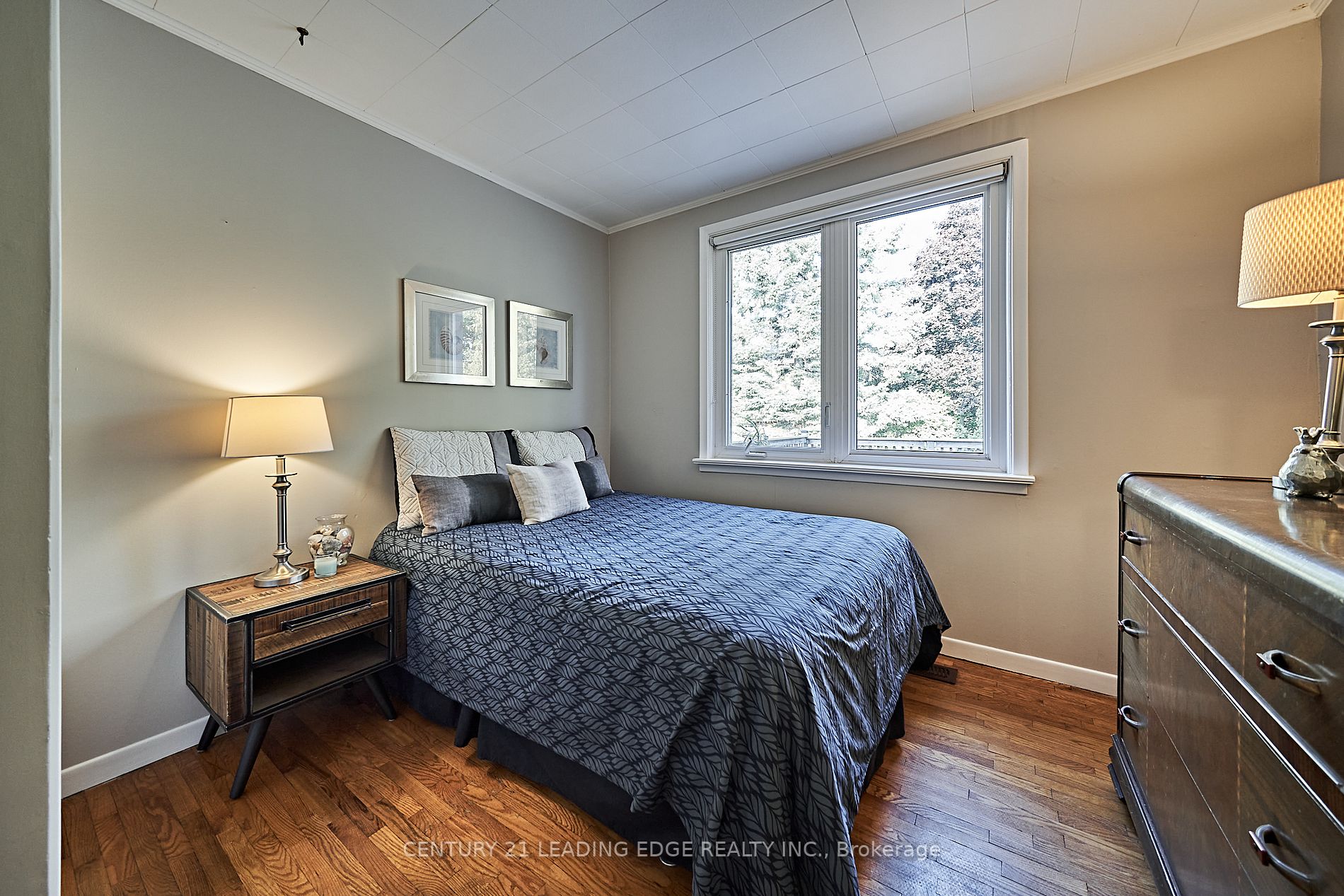 17 Scarborough Heights Boulevard