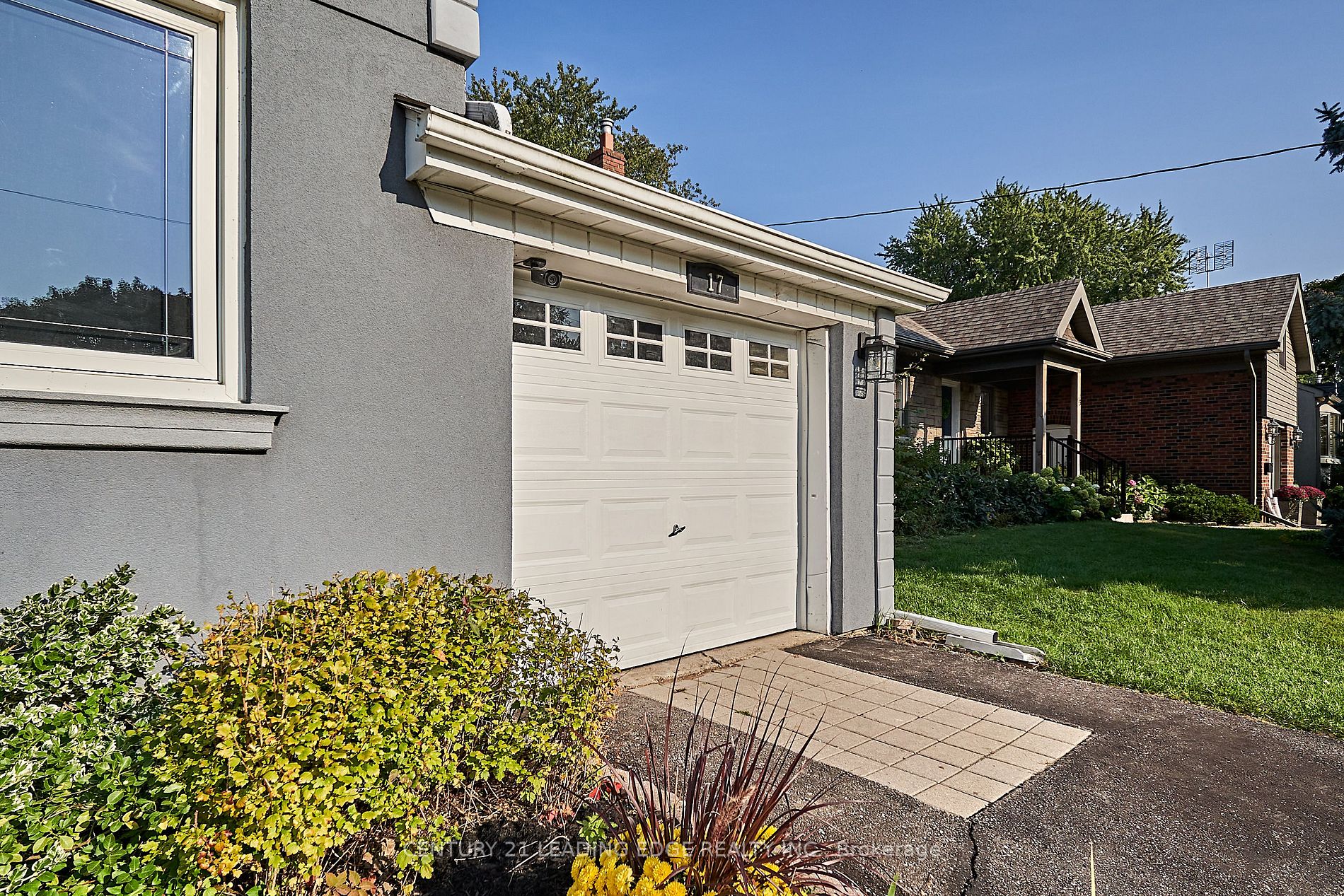 17 Scarborough Heights Boulevard