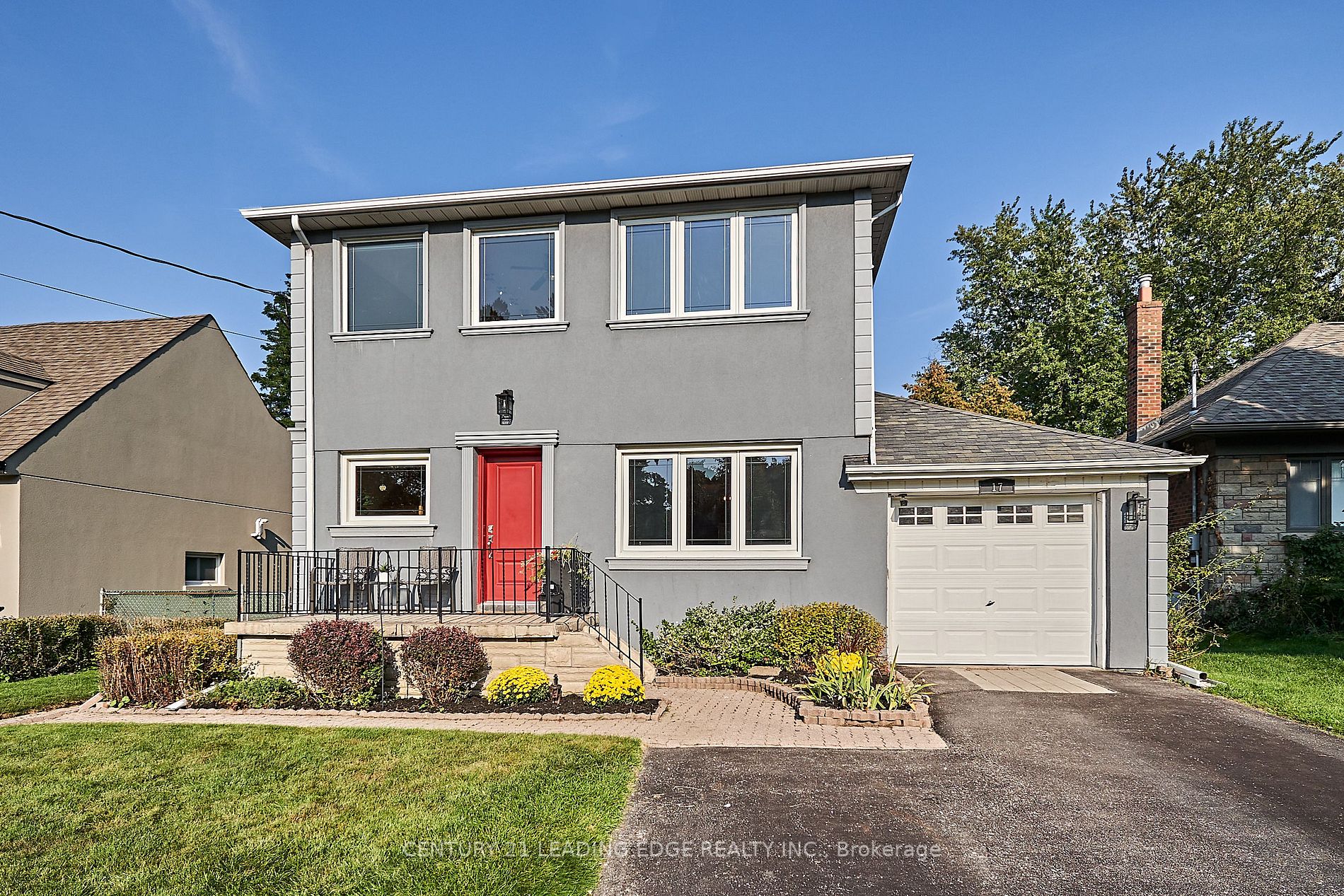 17 Scarborough Heights Boulevard