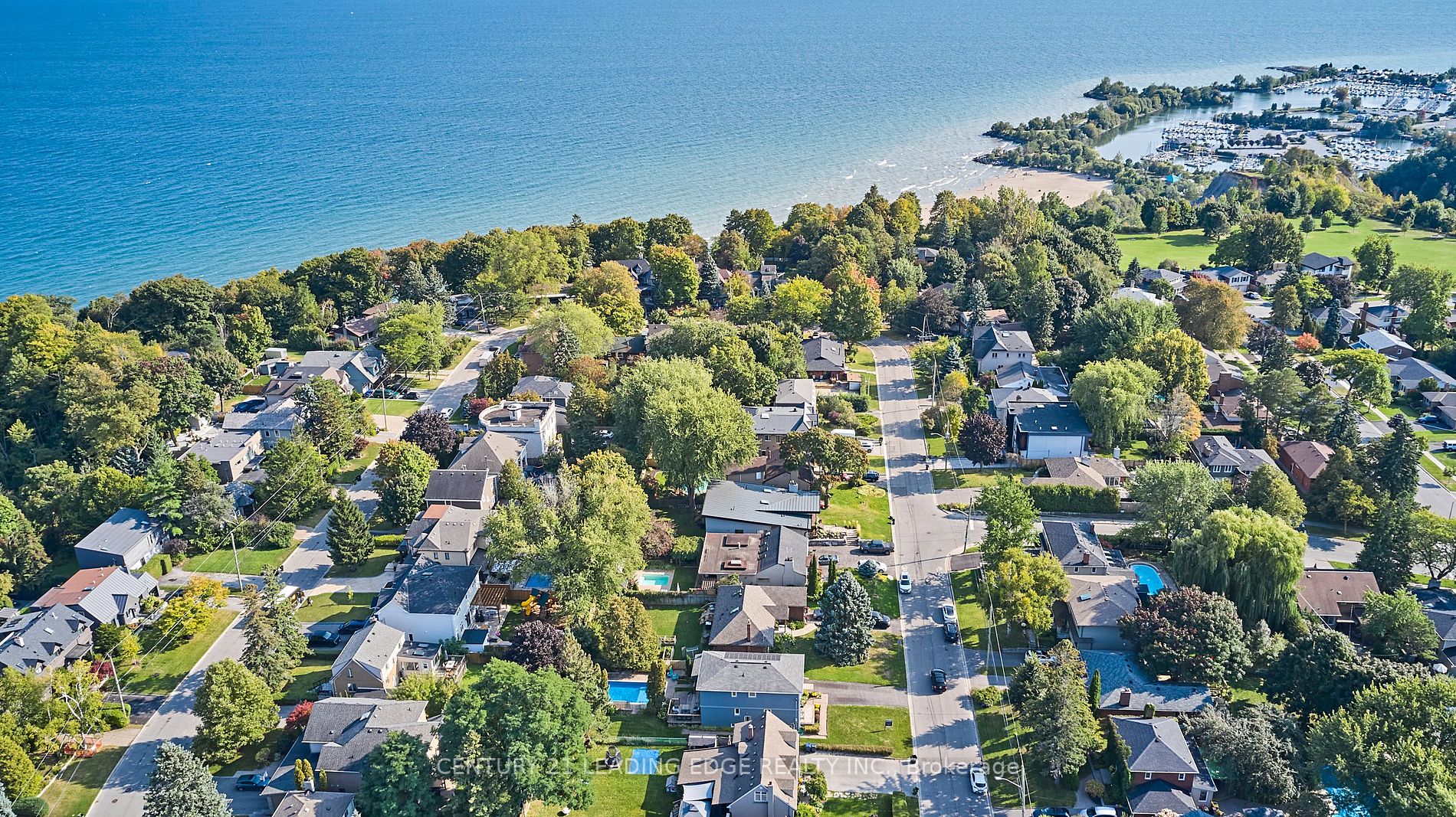 17 Scarborough Heights Boulevard