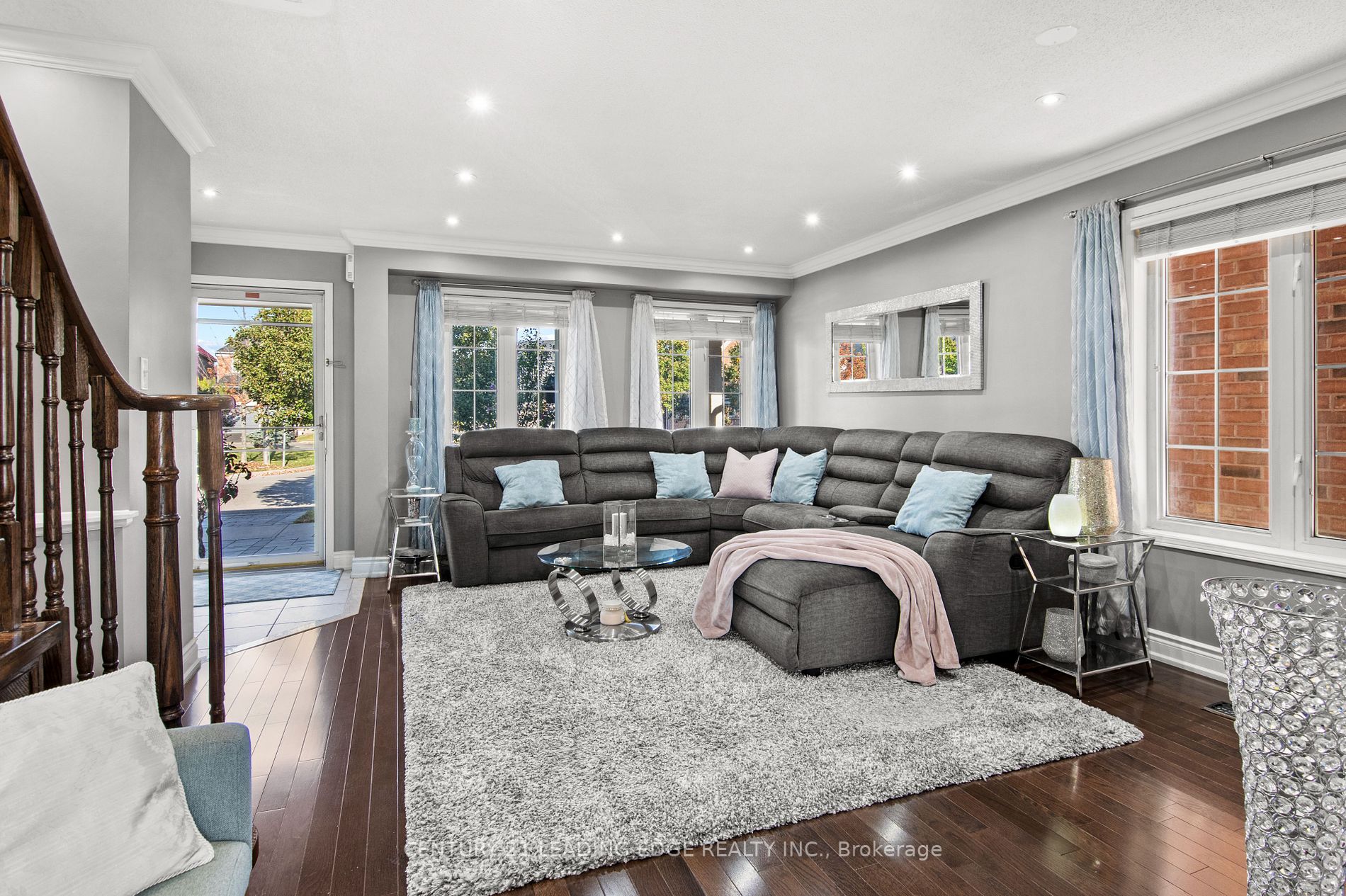 25 Haskell Ave