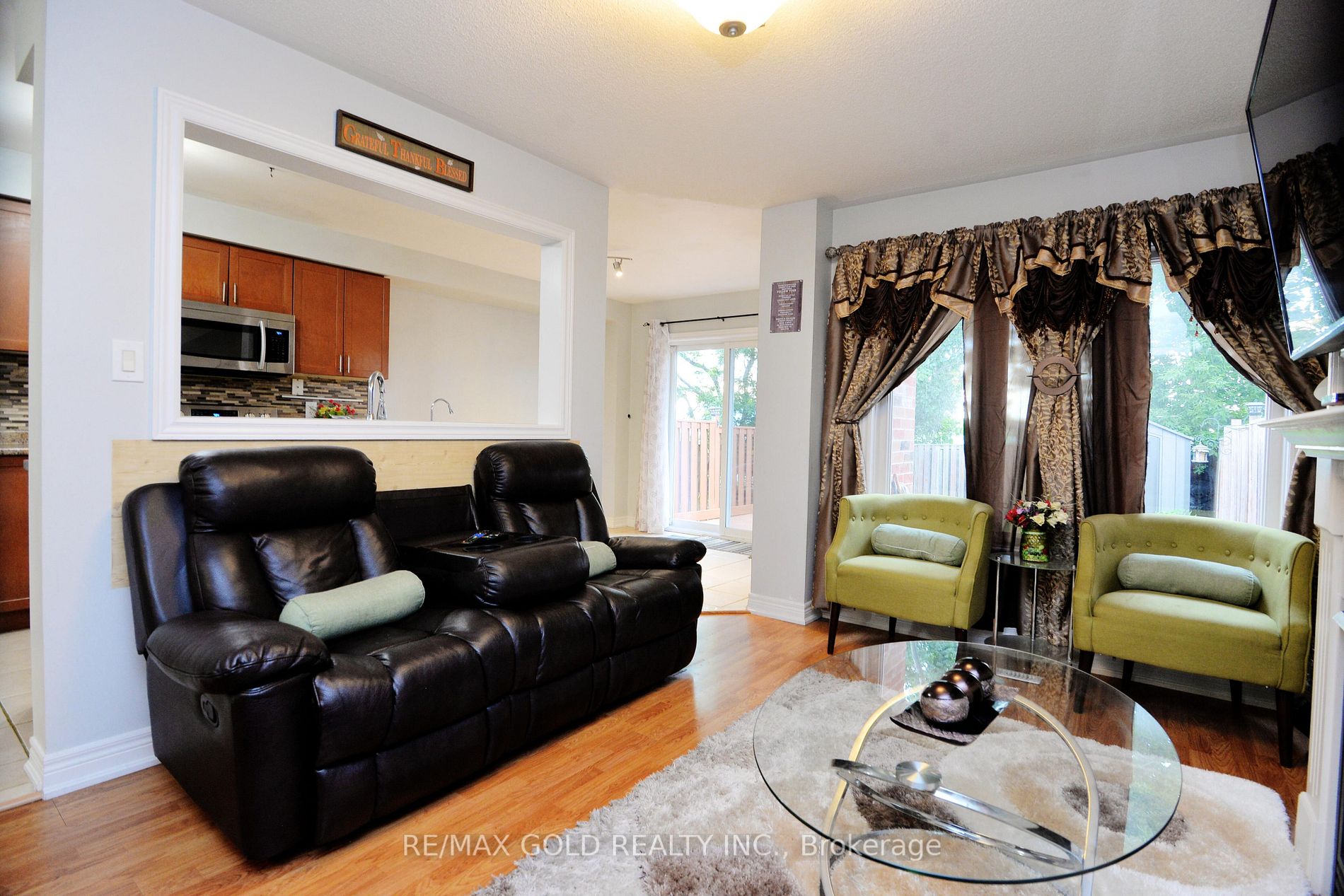 111 Whitefoot Crescent