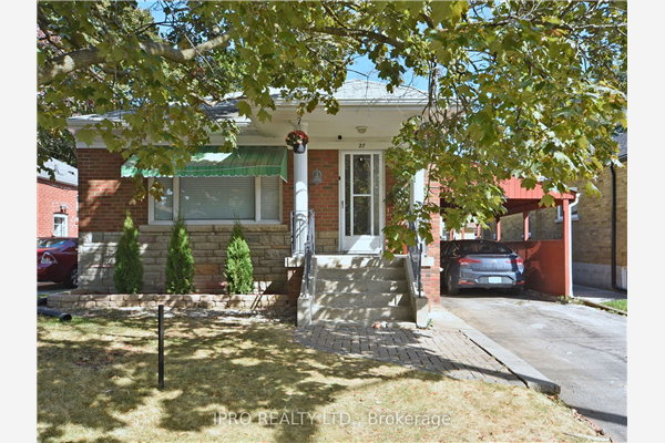 27 Wye Valley Rd, Toronto