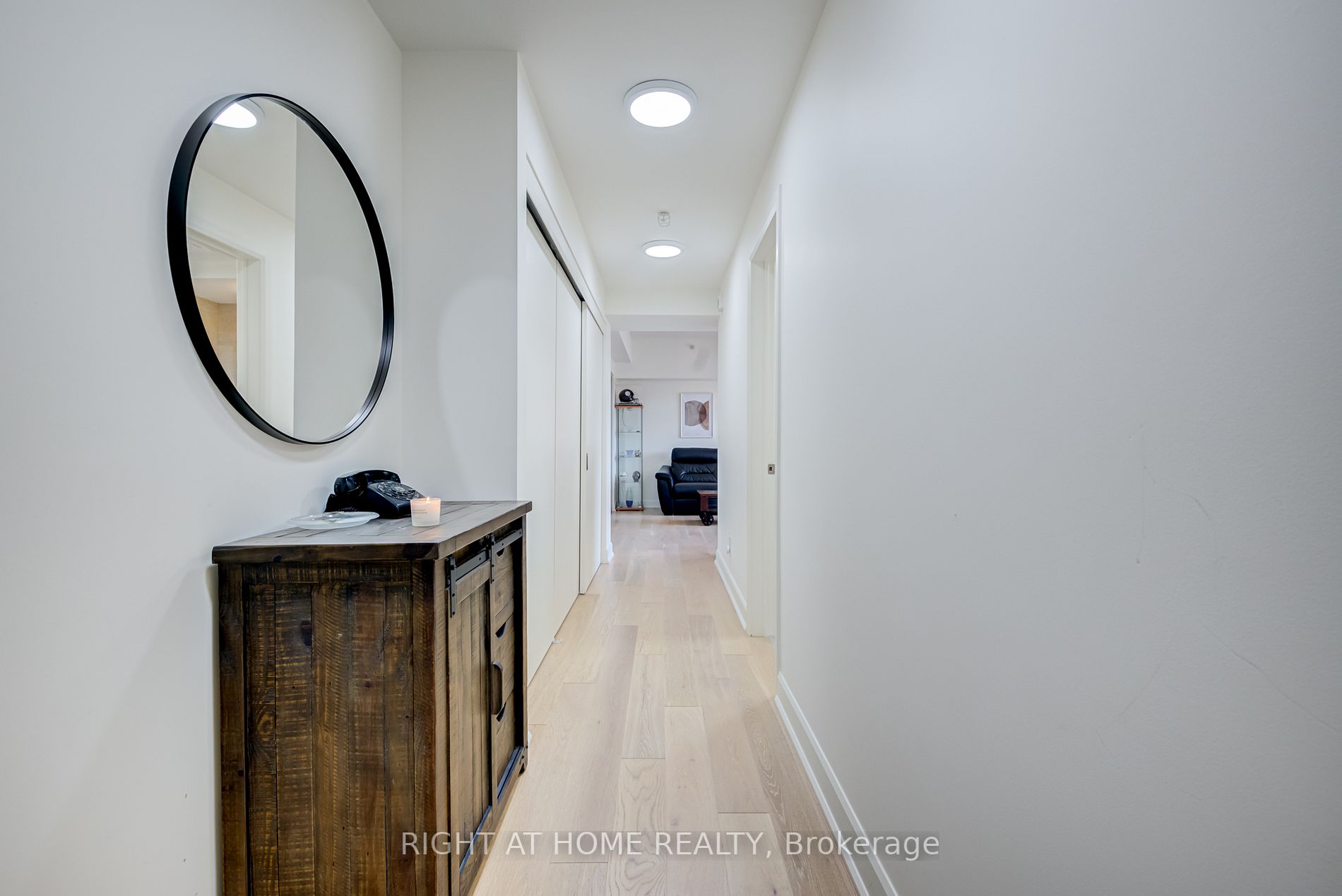 580 Kingston Rd, #406