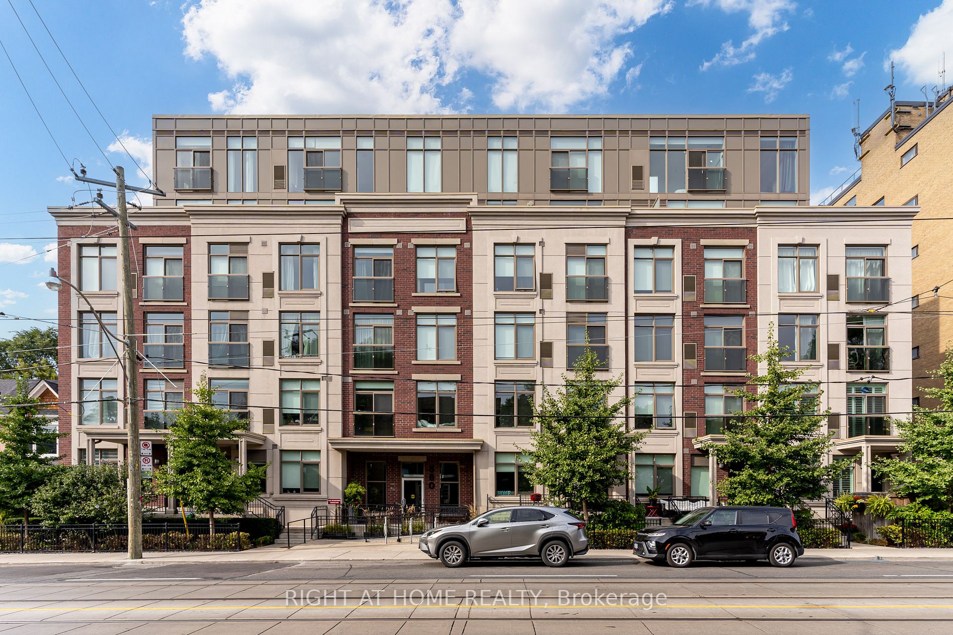 580 Kingston Rd, #406