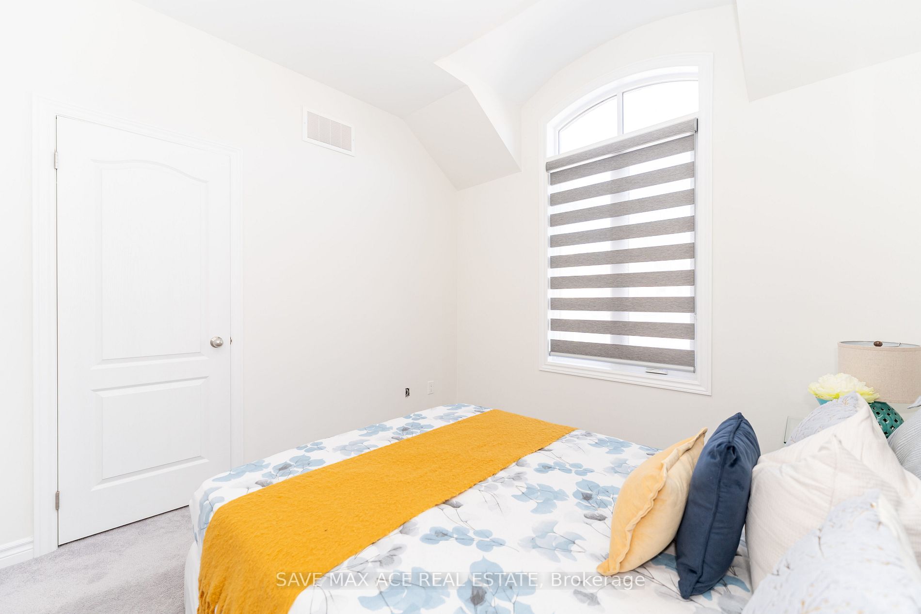 24 Hickling Lane