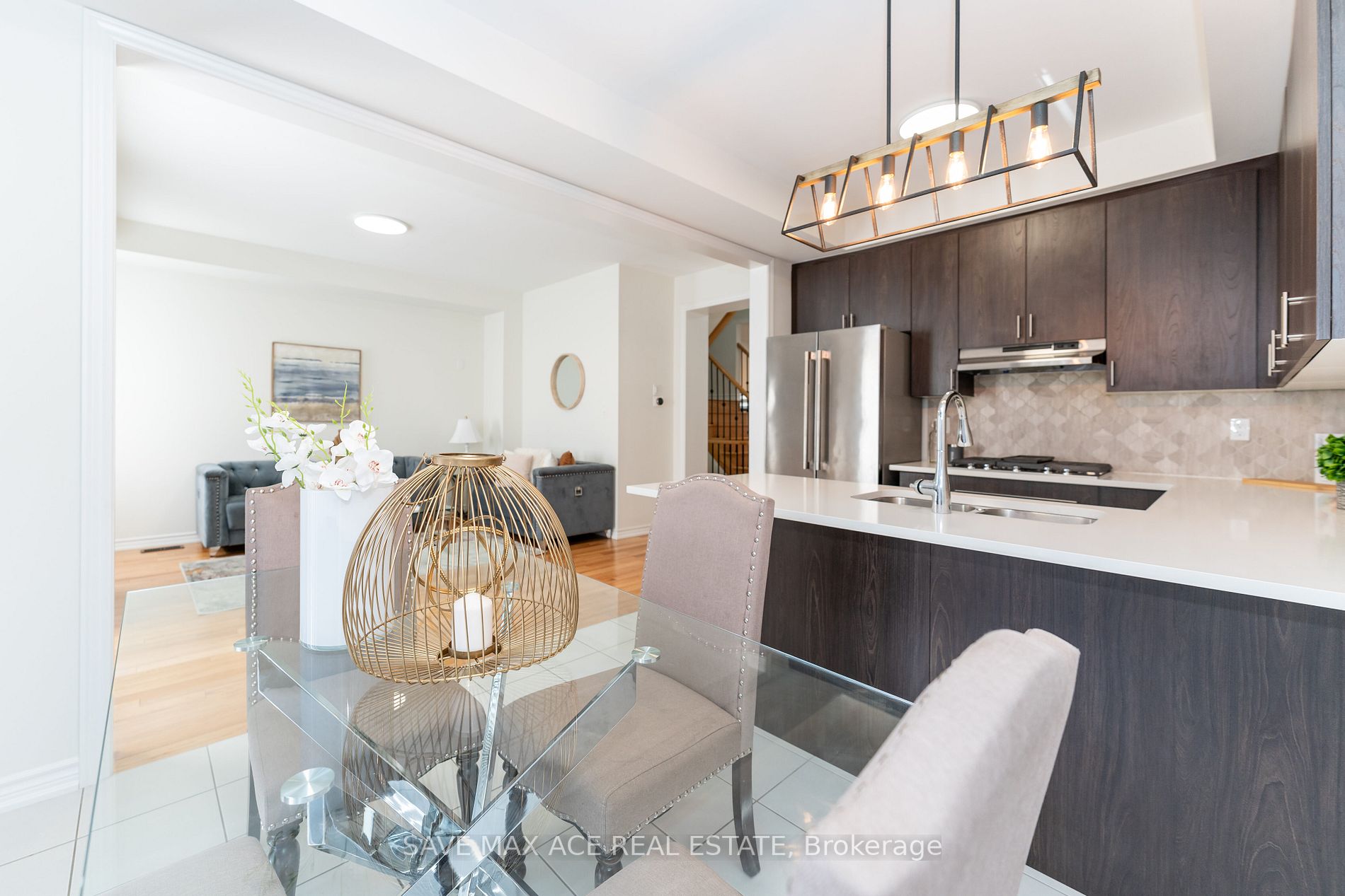 24 Hickling Lane