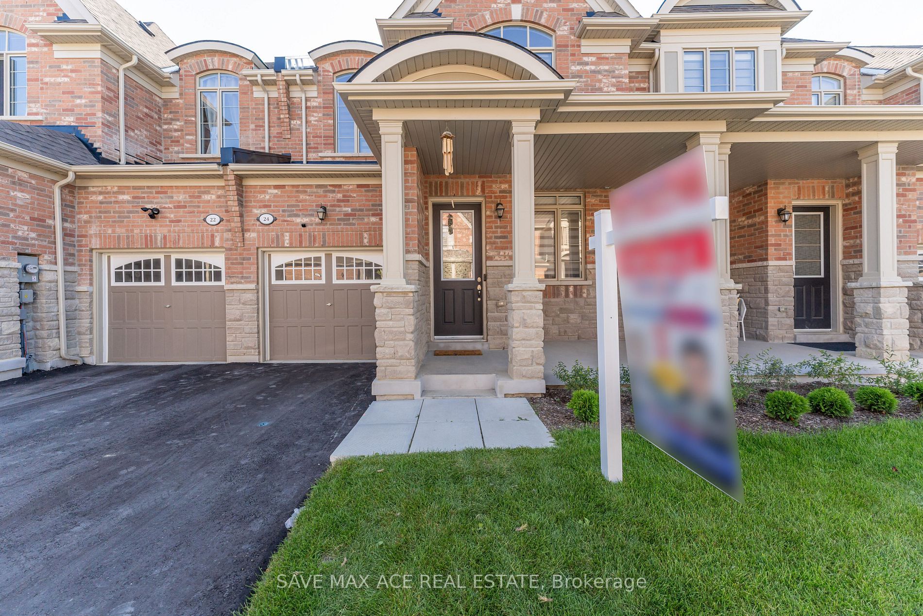 24 Hickling Lane