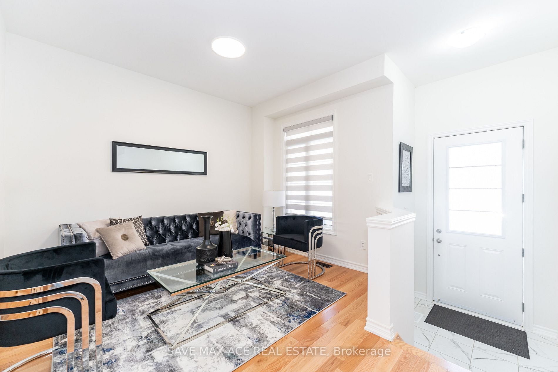 24 Hickling Lane