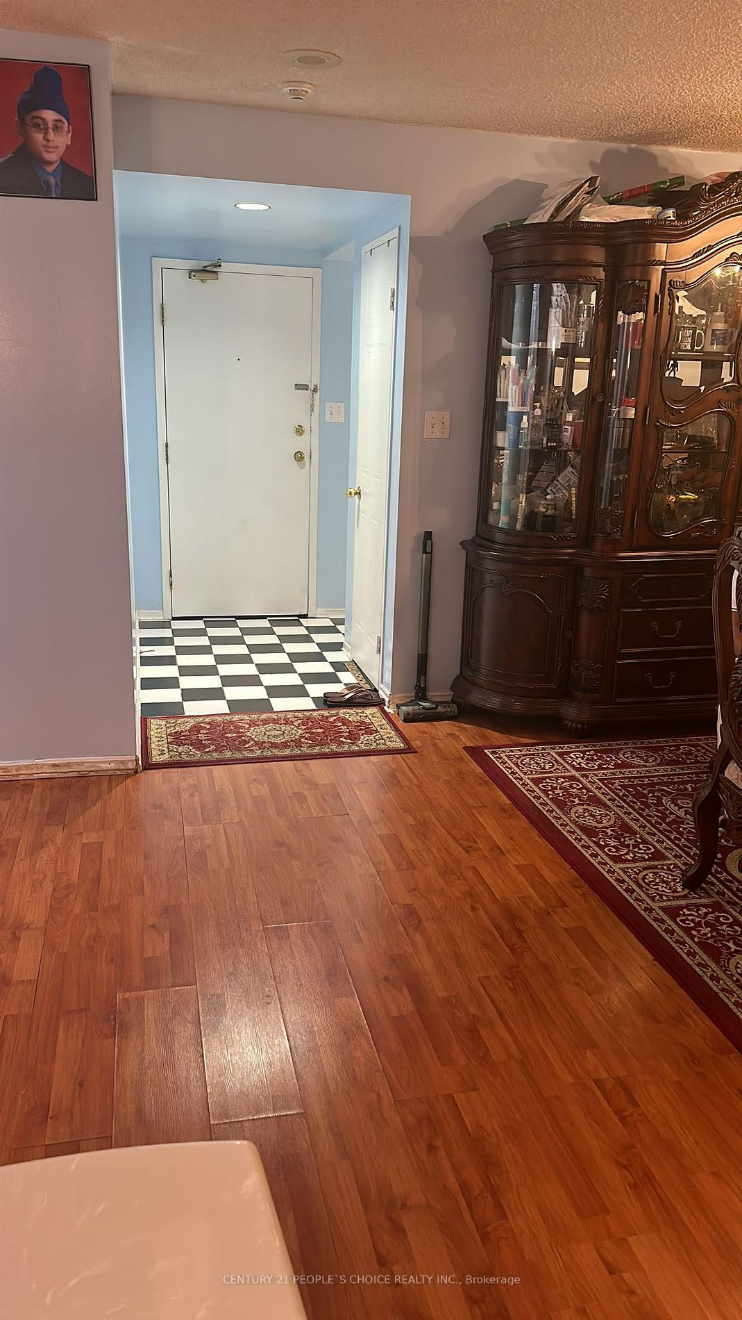 2550 Lawrence Ave, #721