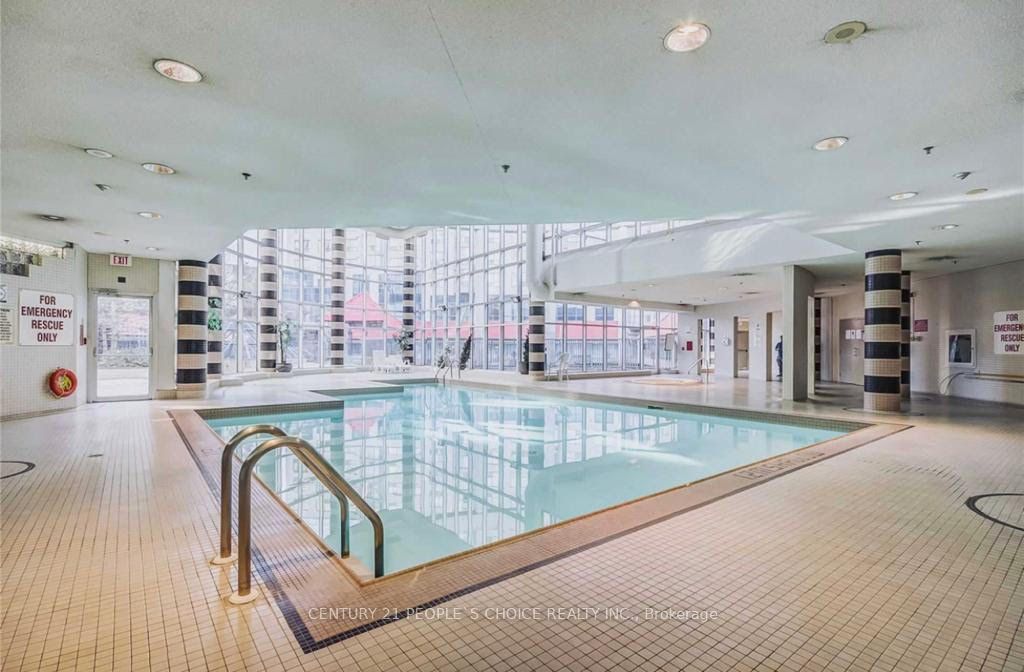 2550 Lawrence Ave, #721