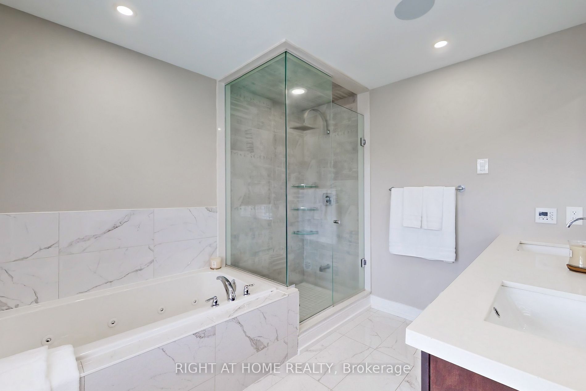 35 Heron Park Pl, #1