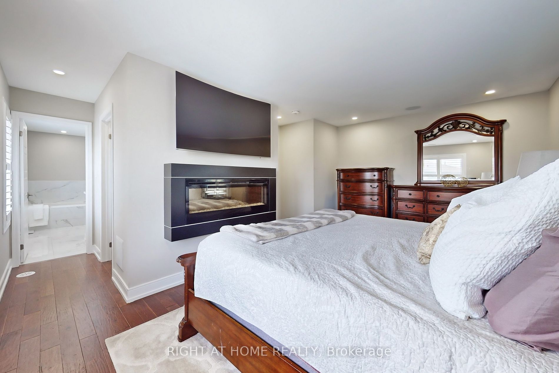 35 Heron Park Pl, #1