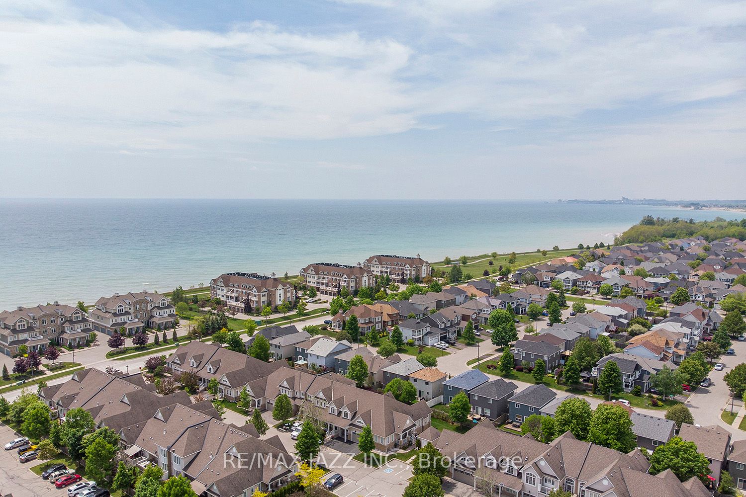 385 Lakebreeze Dr, #304