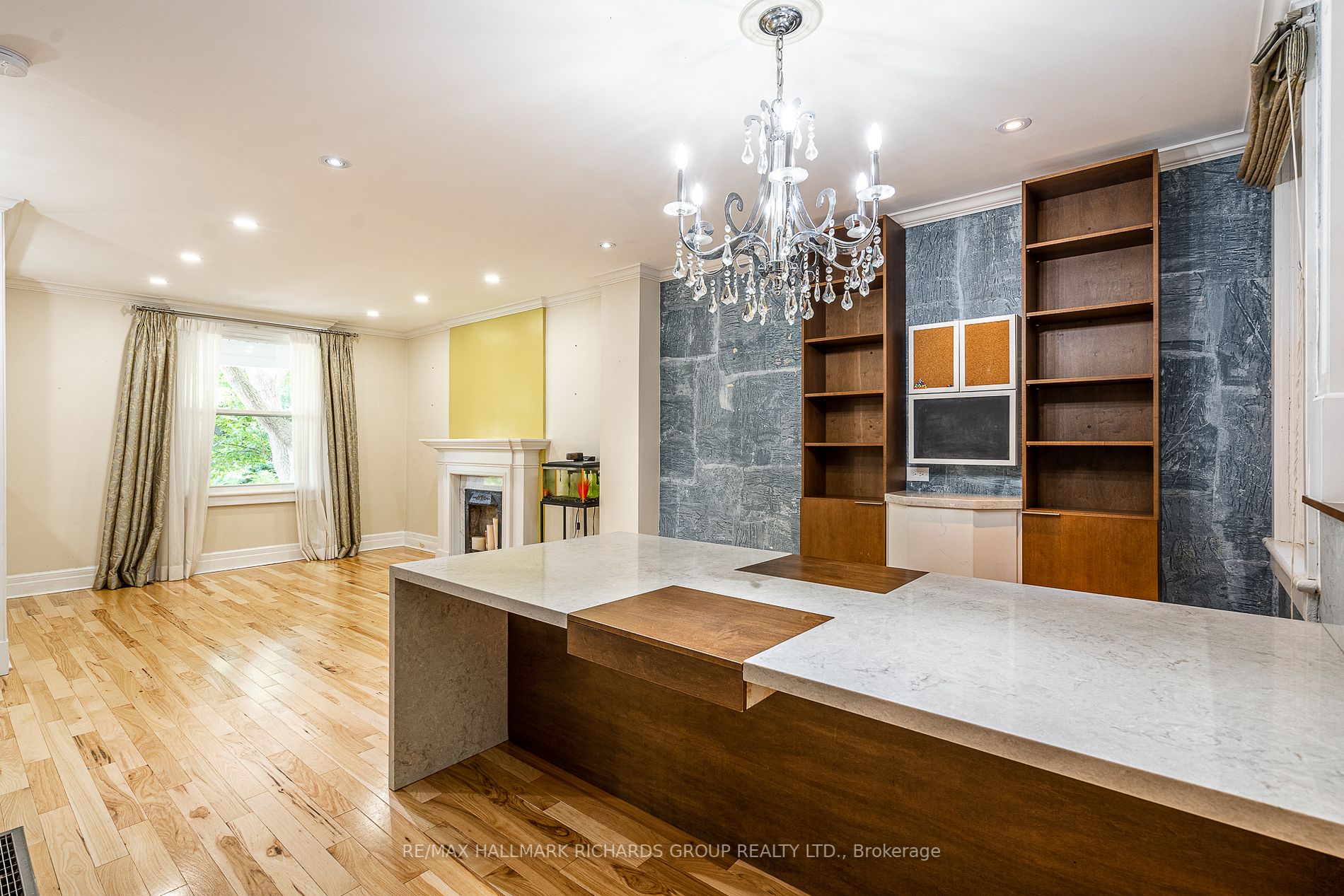 179 Lee Ave