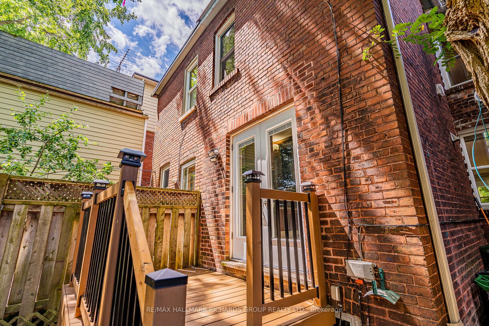 179 Lee Ave